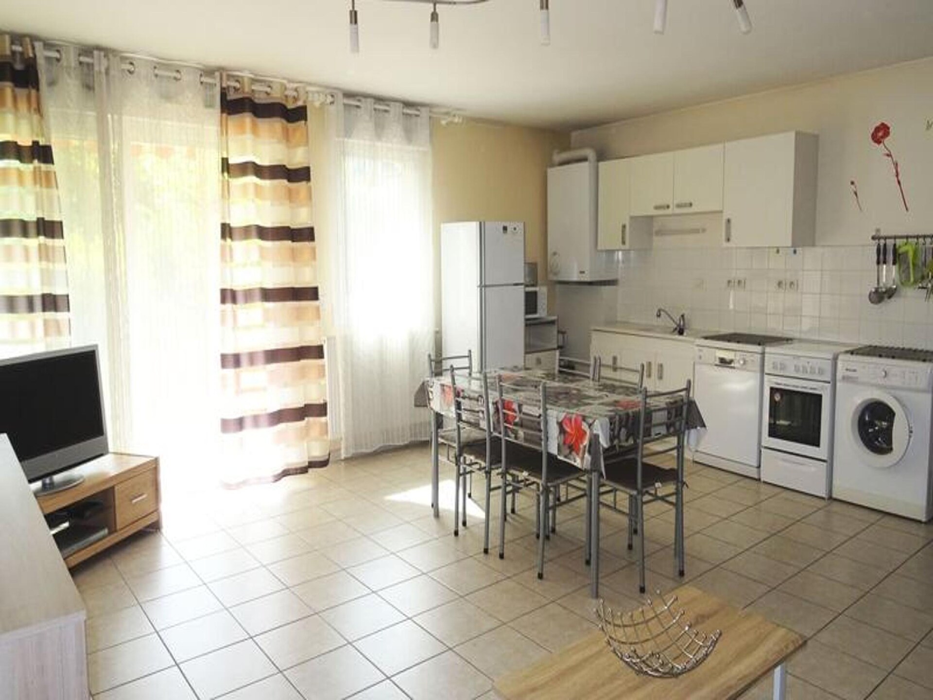 Modern appartement op de begane grond met terras, vlakbij centrum Aix-les-Bains - foto 13
