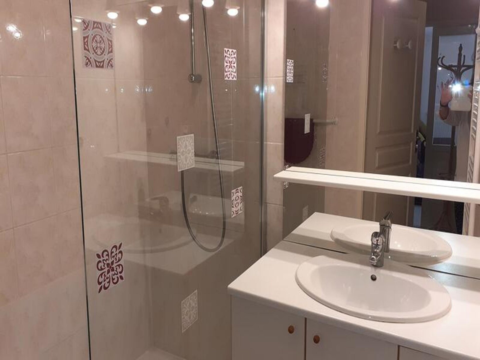 Modern appartement op de begane grond met terras, vlakbij centrum Aix-les-Bains - foto 17