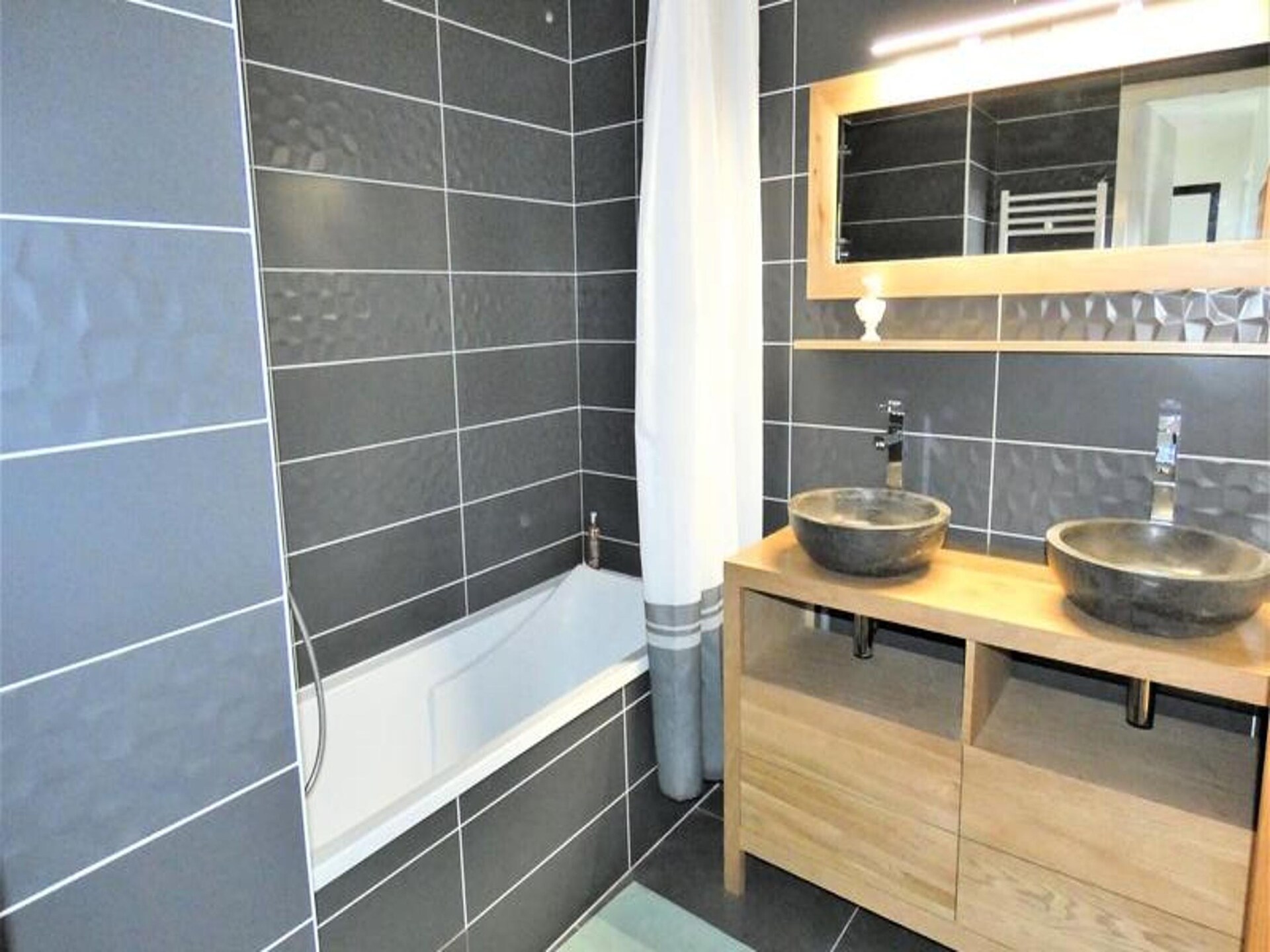 Luxe 3-kamerappartement met balkon, dichtbij meer en centrum van Aix-les-Bains - foto 7