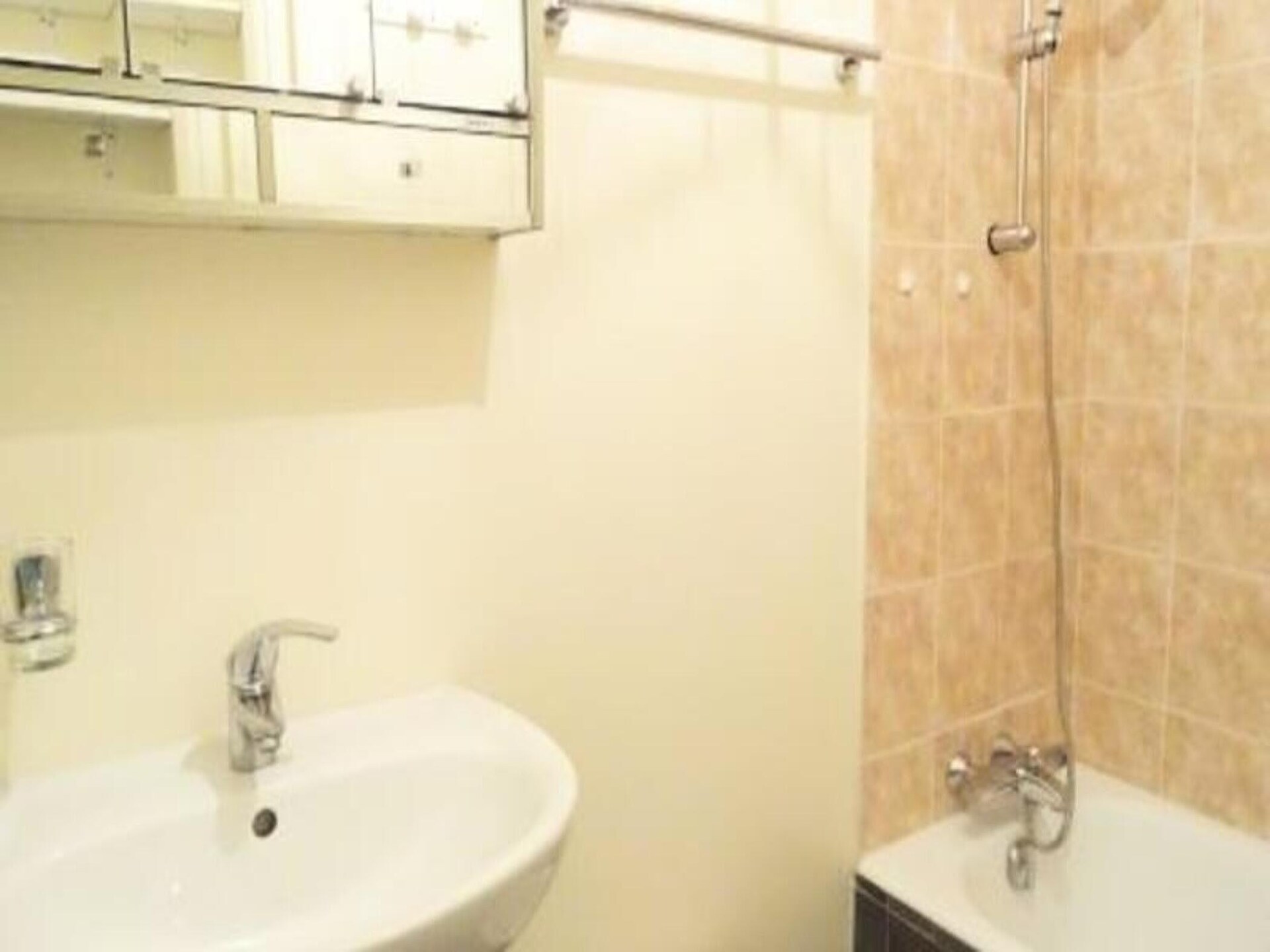 Comfortabel appartement in Aix-les-Bains met zwembad, tennisbaan en parkeerplaats - foto 4