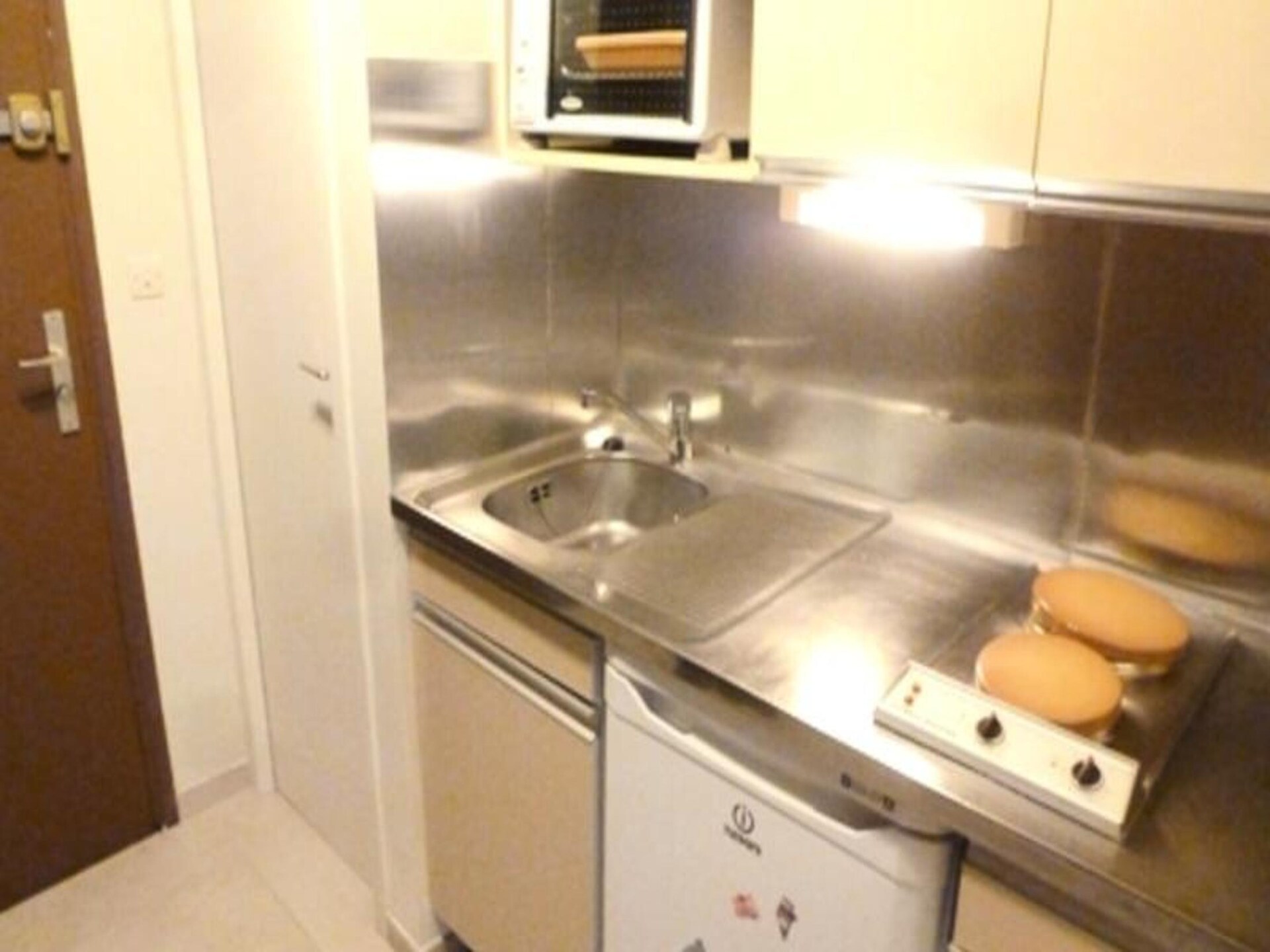 Licht studio-appartement met balkon, vlakbij thermale baden en het meer van Bourget - foto 15