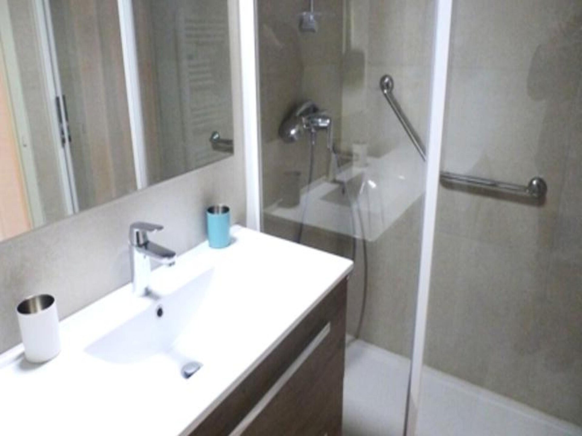Licht studio-appartement met balkon, vlakbij thermale baden en het meer van Bourget - foto 6