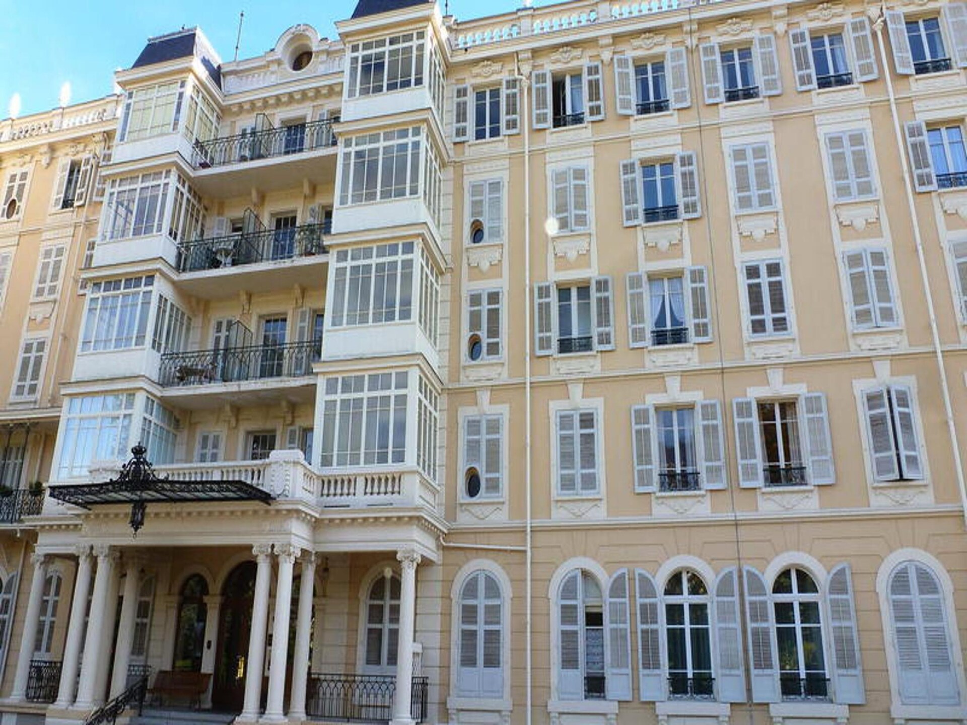 Résidence Le Splendide: Charmant appartement met parkzicht in Aix-les-Bains - foto 25