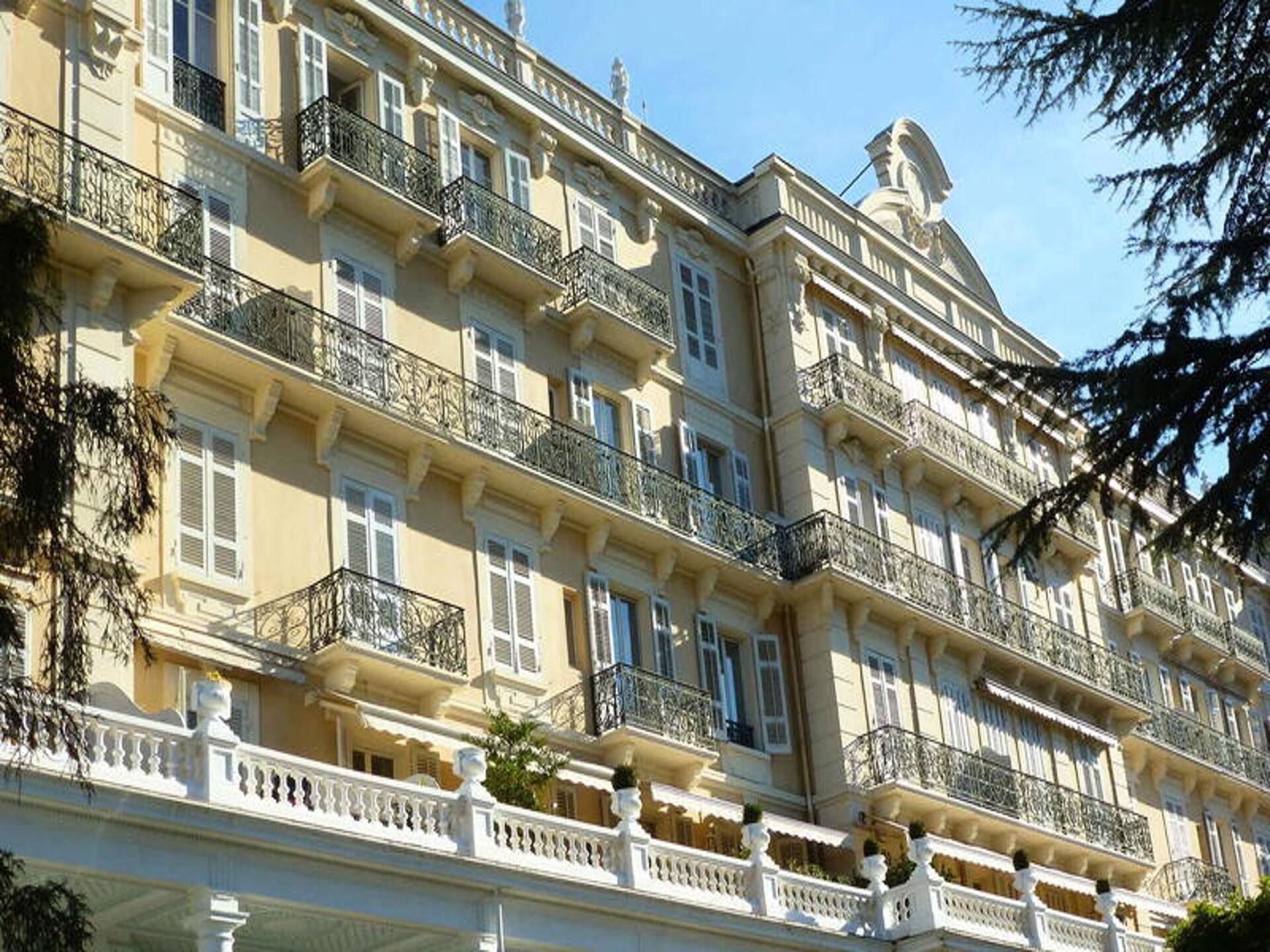 Résidence Le Splendide: Charmant appartement met parkzicht in Aix-les-Bains - foto 23