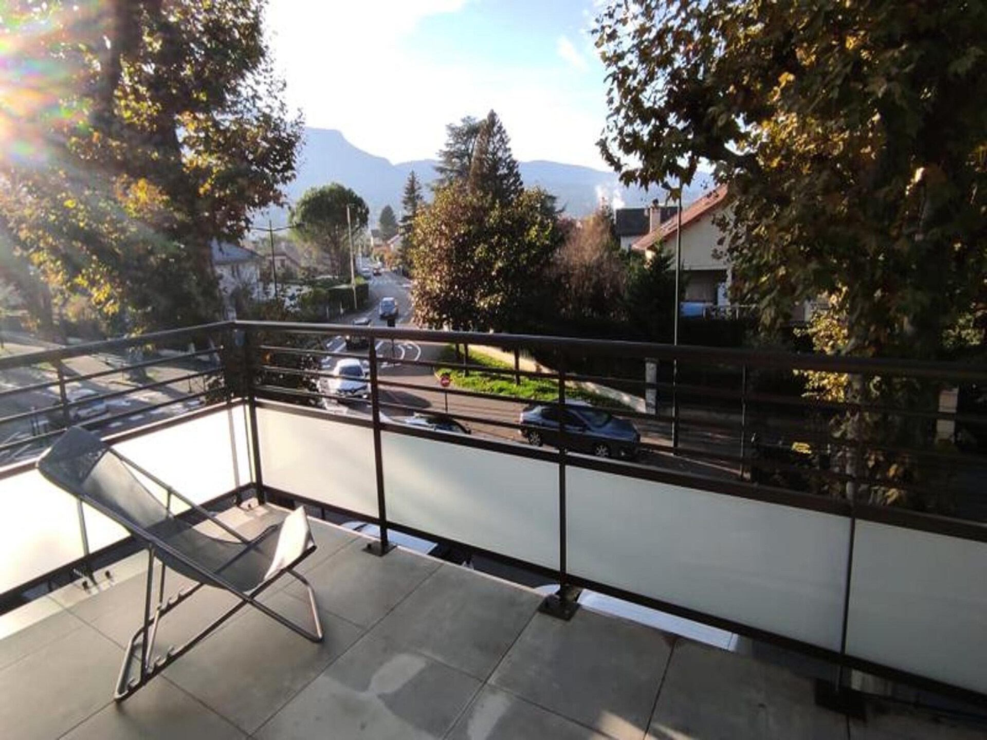Modern appartement met balkon en uitzicht op de Mont Revard, vlakbij het meer - foto 13