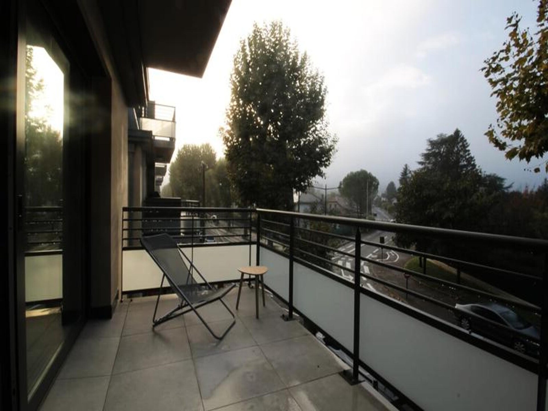 Modern appartement met balkon en uitzicht op de Mont Revard, vlakbij het meer - foto 9