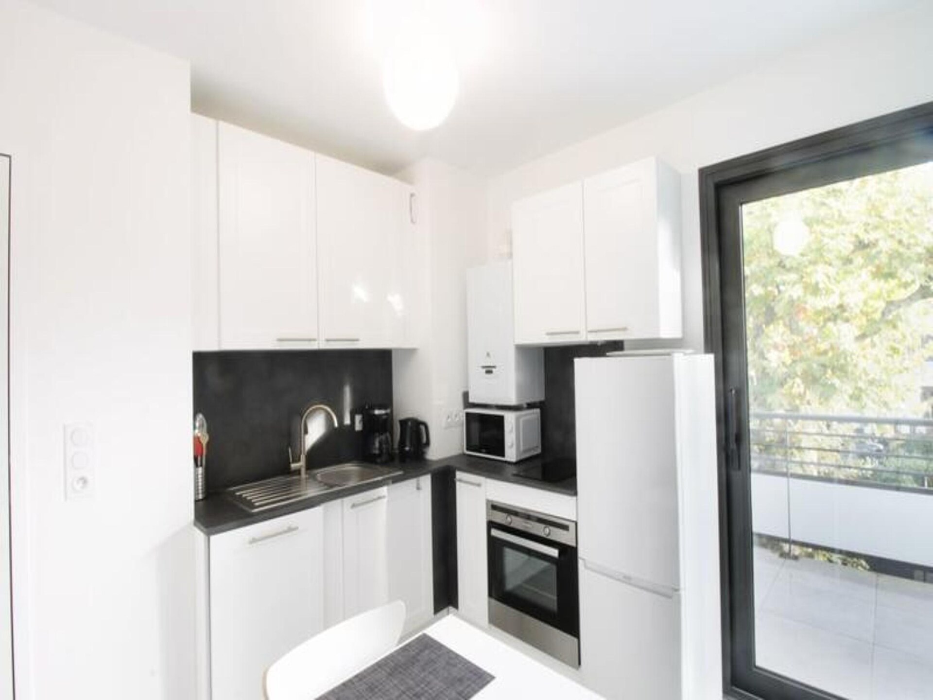 Modern appartement met balkon en uitzicht op de Mont Revard, vlakbij het meer - foto 4