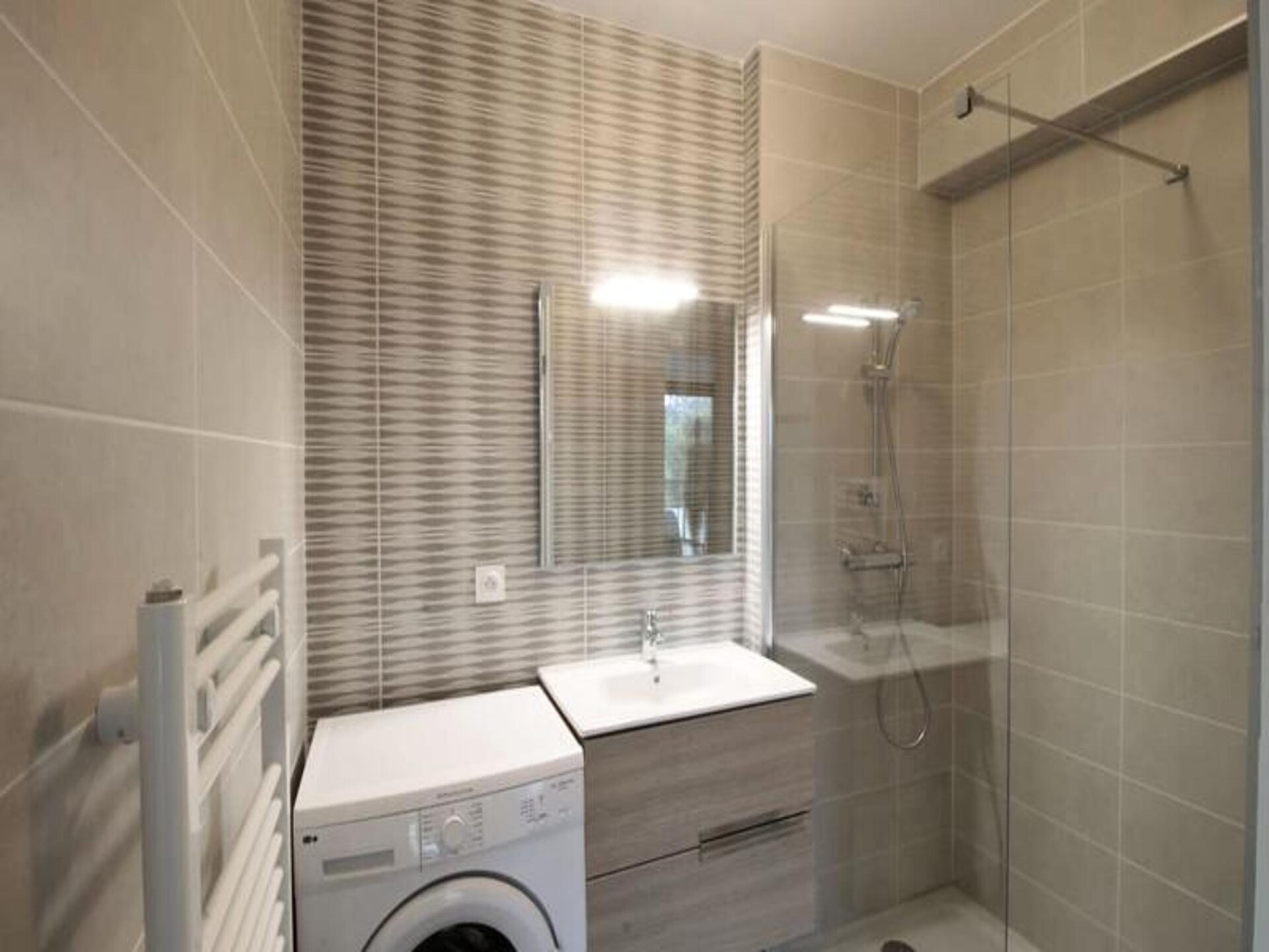Modern appartement met balkon en uitzicht op de Mont Revard, vlakbij het meer - foto 24