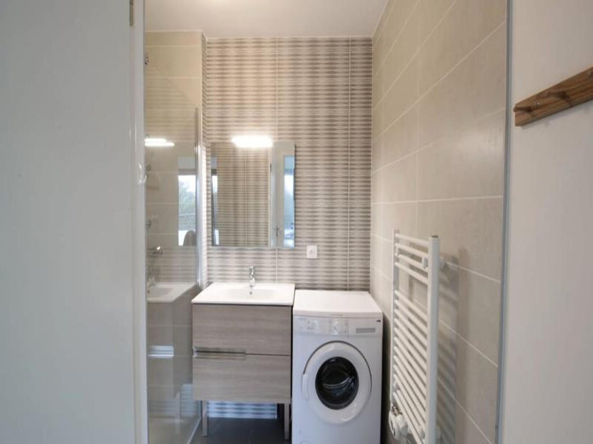 Modern appartement met balkon en uitzicht op de Mont Revard, vlakbij het meer - foto 7