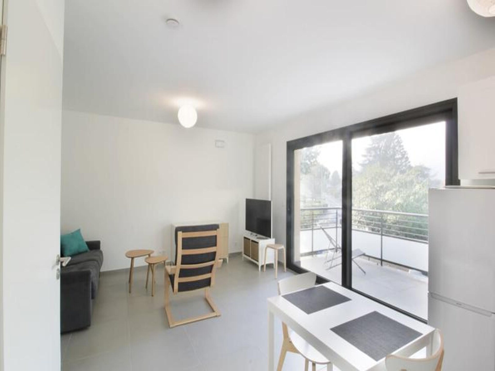 Modern appartement met balkon en uitzicht op de Mont Revard, vlakbij het meer - foto 3