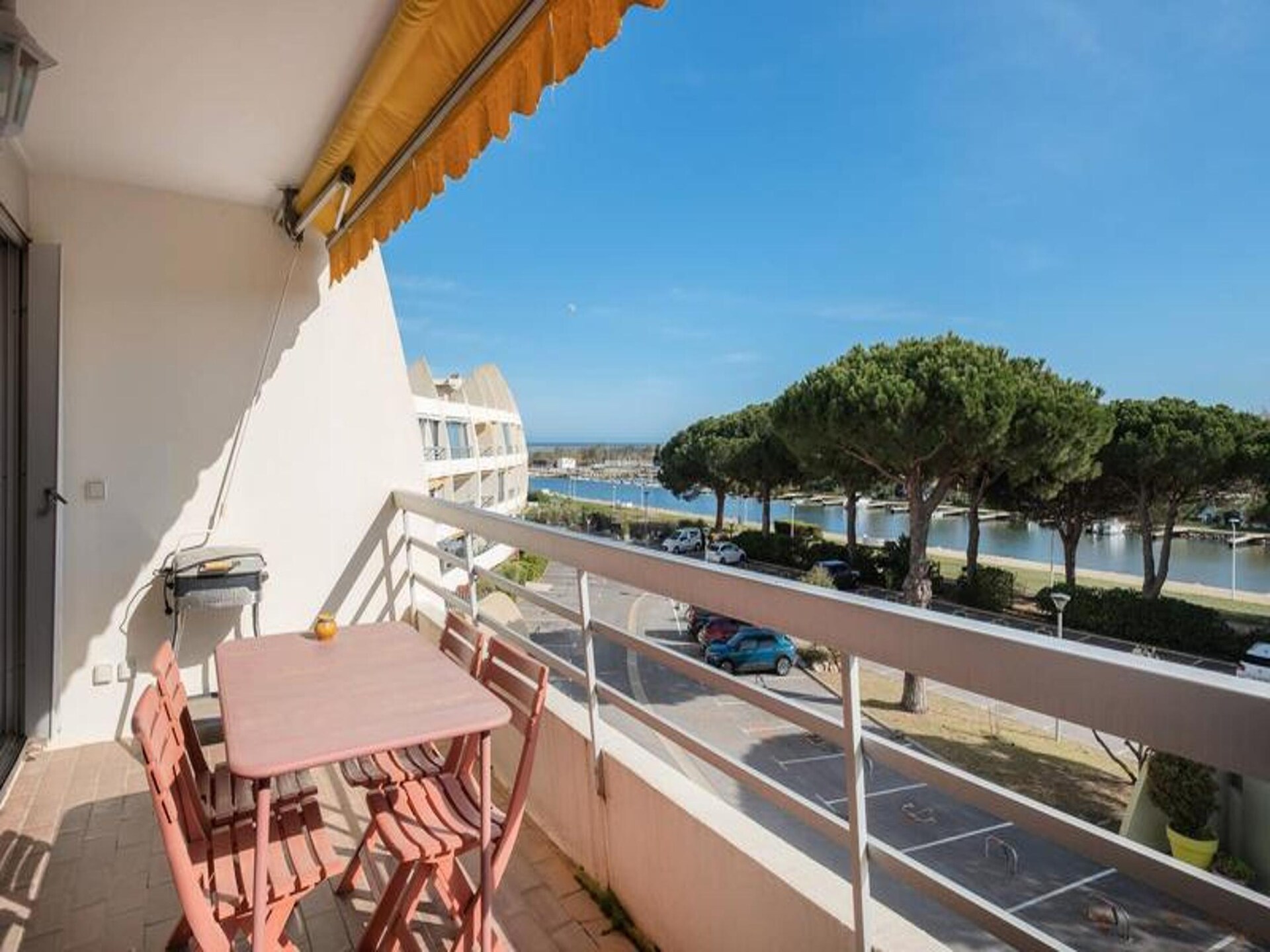 Appartement aan het kanaal met terras en directe strandtoegang in Le Grau du Roi - foto 16