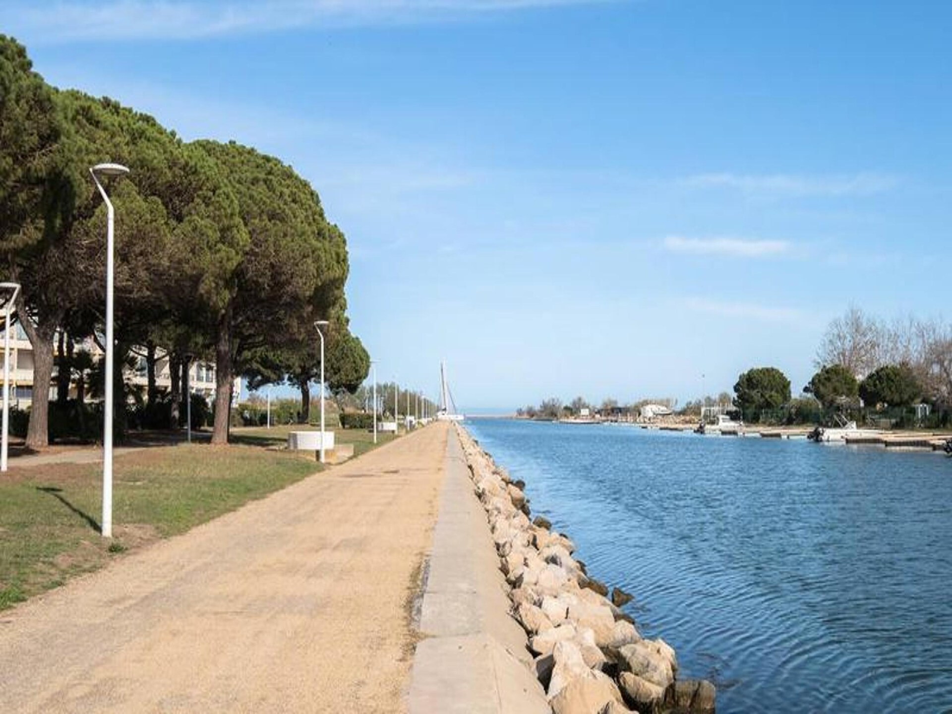 Appartement aan het kanaal met terras en directe strandtoegang in Le Grau du Roi - foto 21