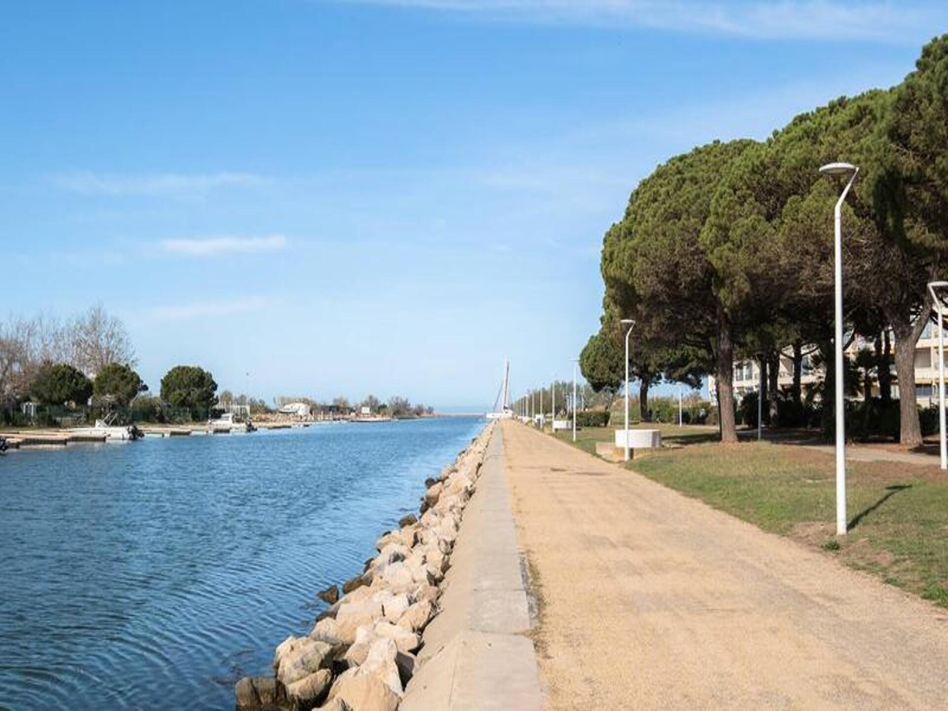 Appartement aan het kanaal met terras en directe strandtoegang in Le Grau du Roi - foto 22