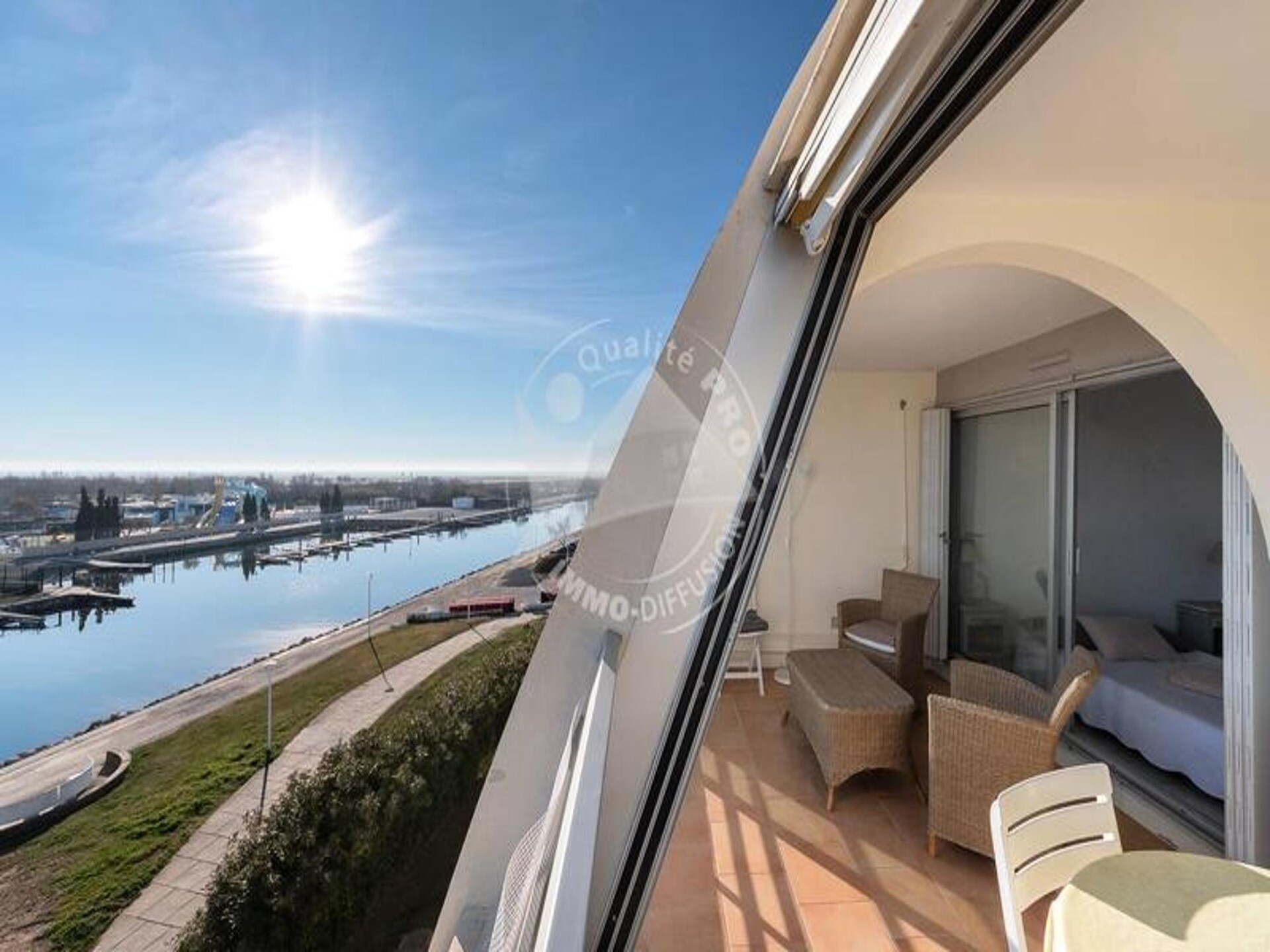 Licht appartement met grote loggia en uitzicht op zee bij Le Grau du Roi - foto 19