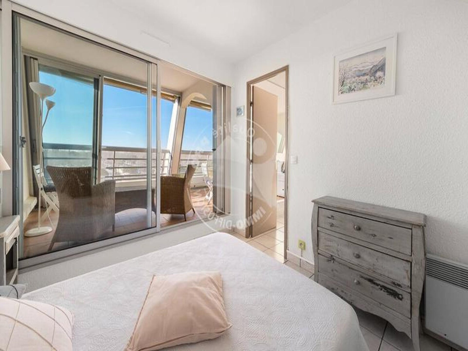 Licht appartement met grote loggia en uitzicht op zee bij Le Grau du Roi - foto 14