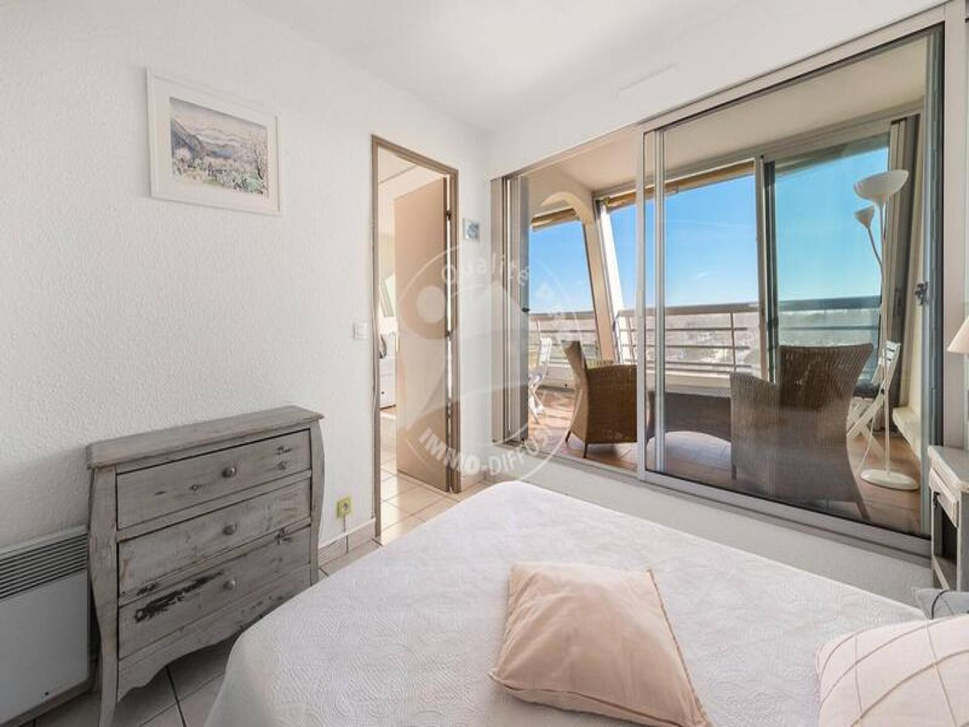 Licht appartement met grote loggia en uitzicht op zee bij Le Grau du Roi - foto 15