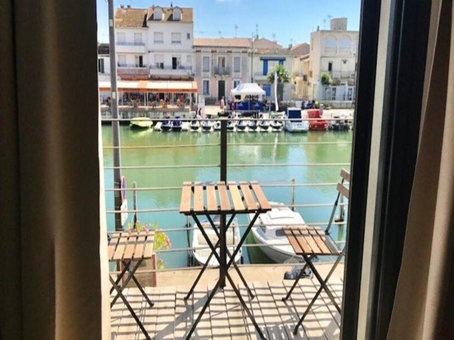 Duplex aan de haven: vakantieappartement met kanaalzicht in Le Grau du Roi - foto 15