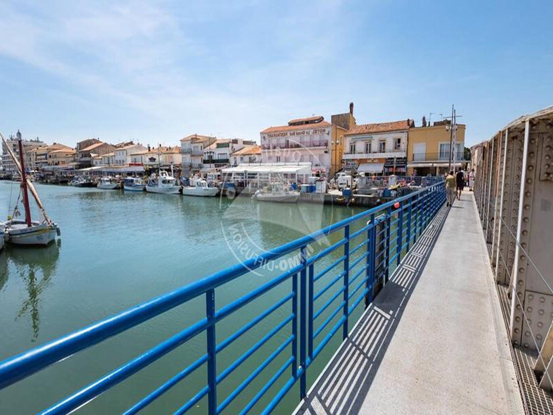 Duplex aan de haven: vakantieappartement met kanaalzicht in Le Grau du Roi - foto 23