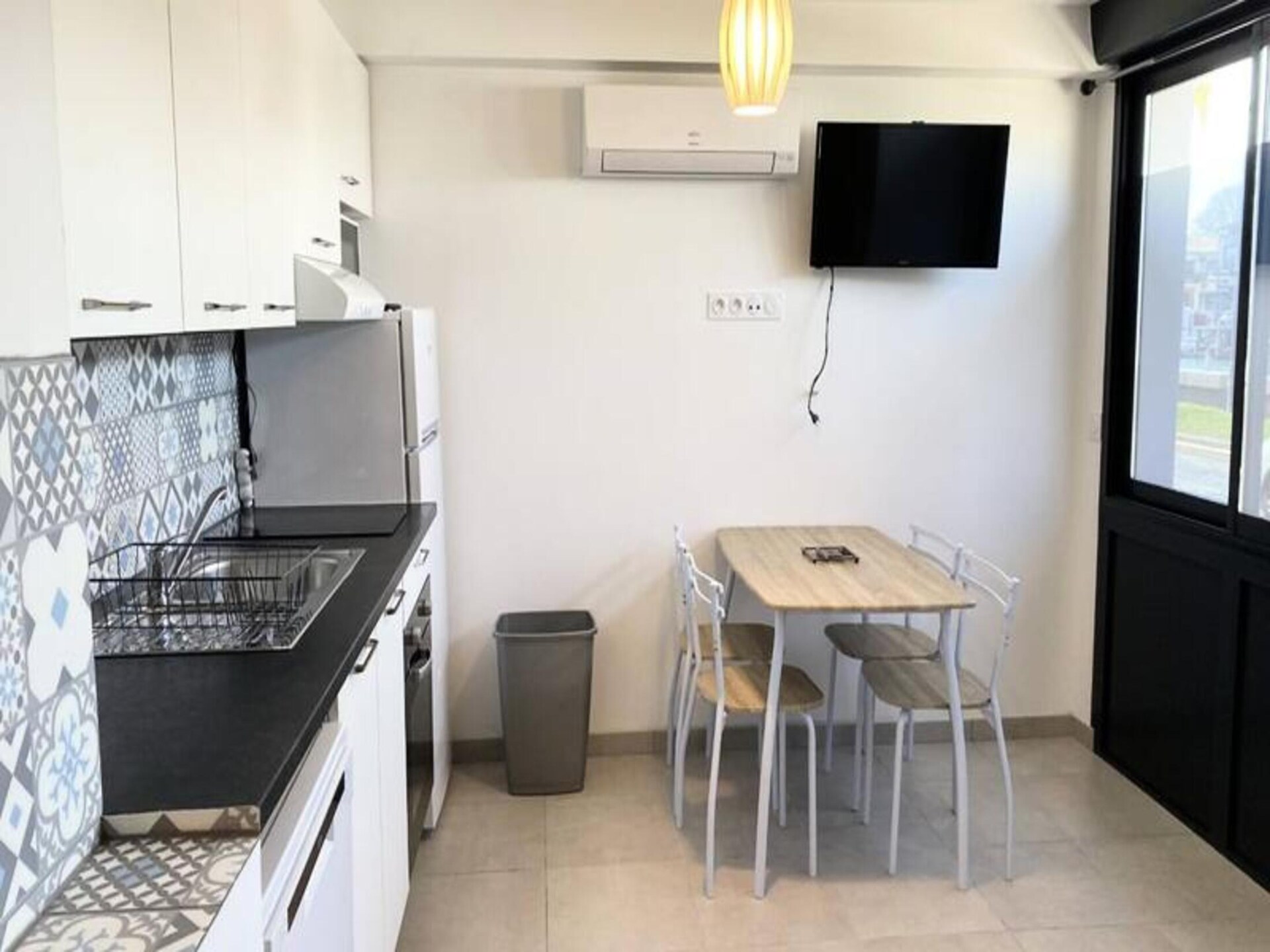 Knus studio-appartement aan de gracht in Le Grau du Roi - foto 17