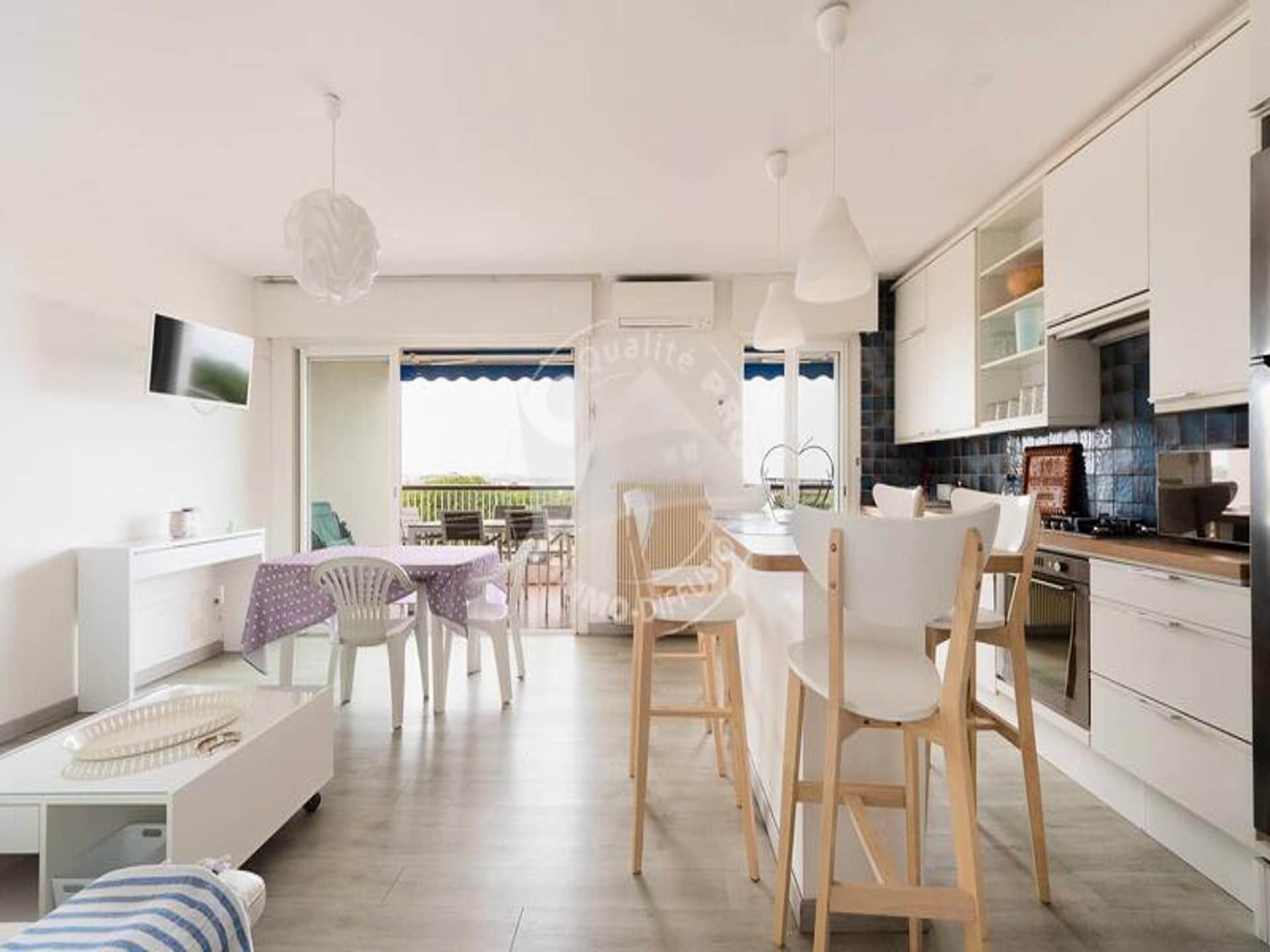 Licht appartement op 100m van zee met terras en uitzicht in Le Grau du Roi - foto 14