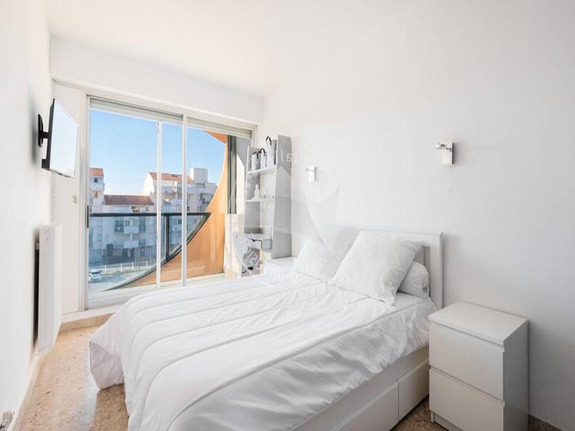 Gerenoveerd appartement met zeezicht op 800m van centrum Le Grau du Roi - foto 13