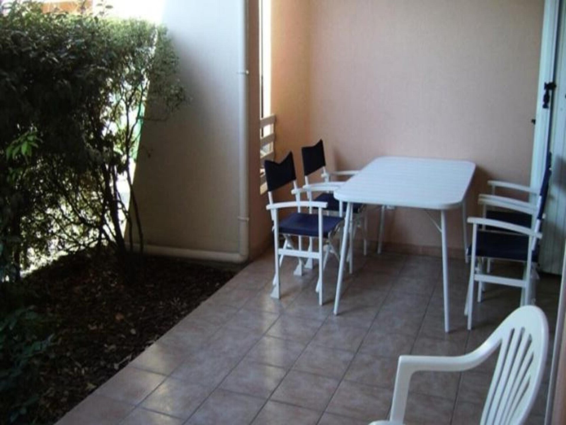 Appartement aan het Meer van Salonika met Zwembad, vlakbij Strand - foto 14