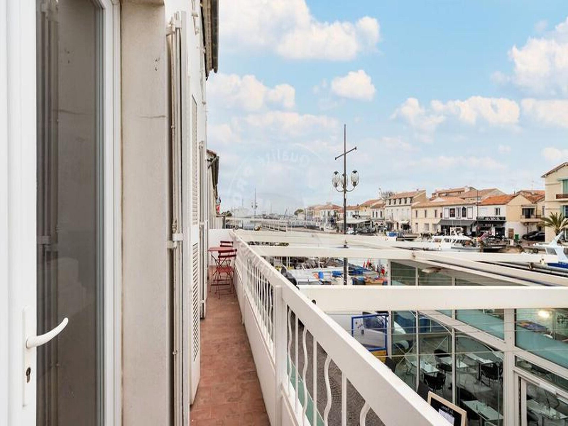Licht appartement op 1e etage met balkon en zicht op de gracht, 20m van strand - foto 8
