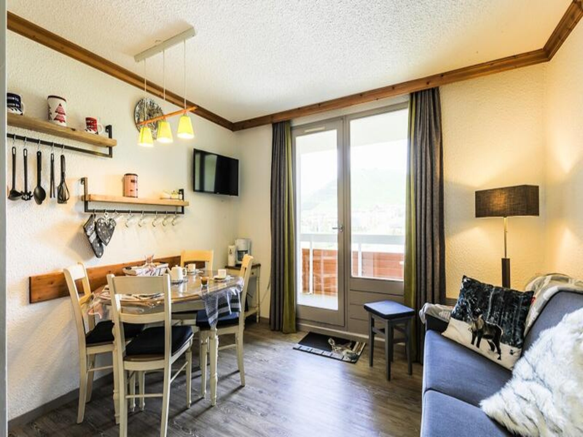 Knus appartement in Alpe d'Huez met balkon en uitzicht op de bergen - foto 10