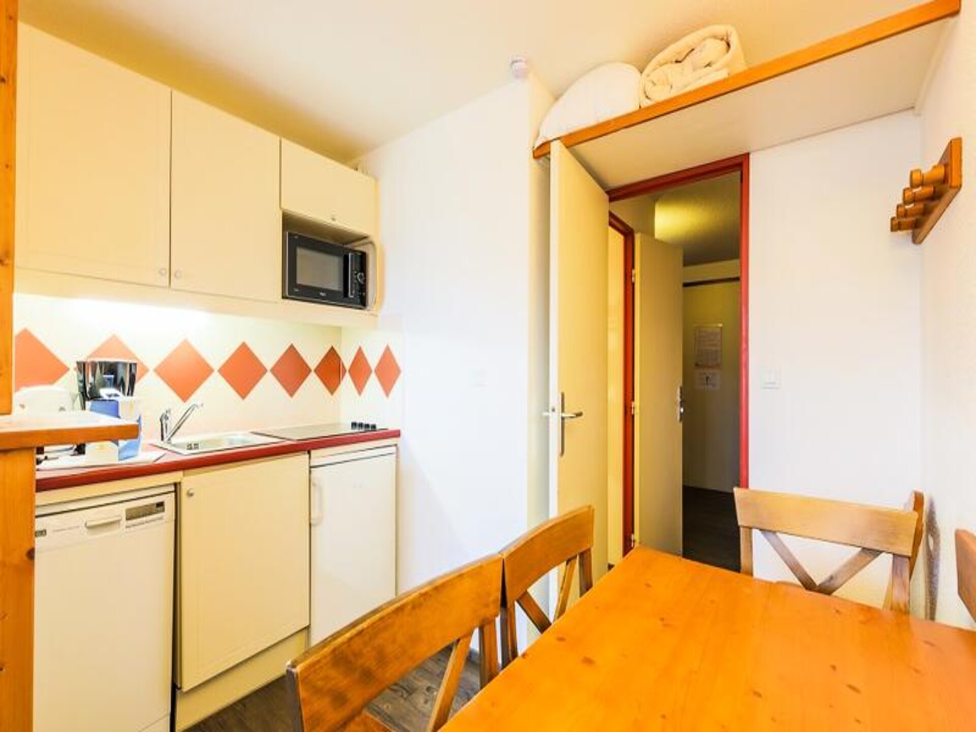 Knus appartement voor 5 personen met balkon en uitzicht in Huez - foto 16