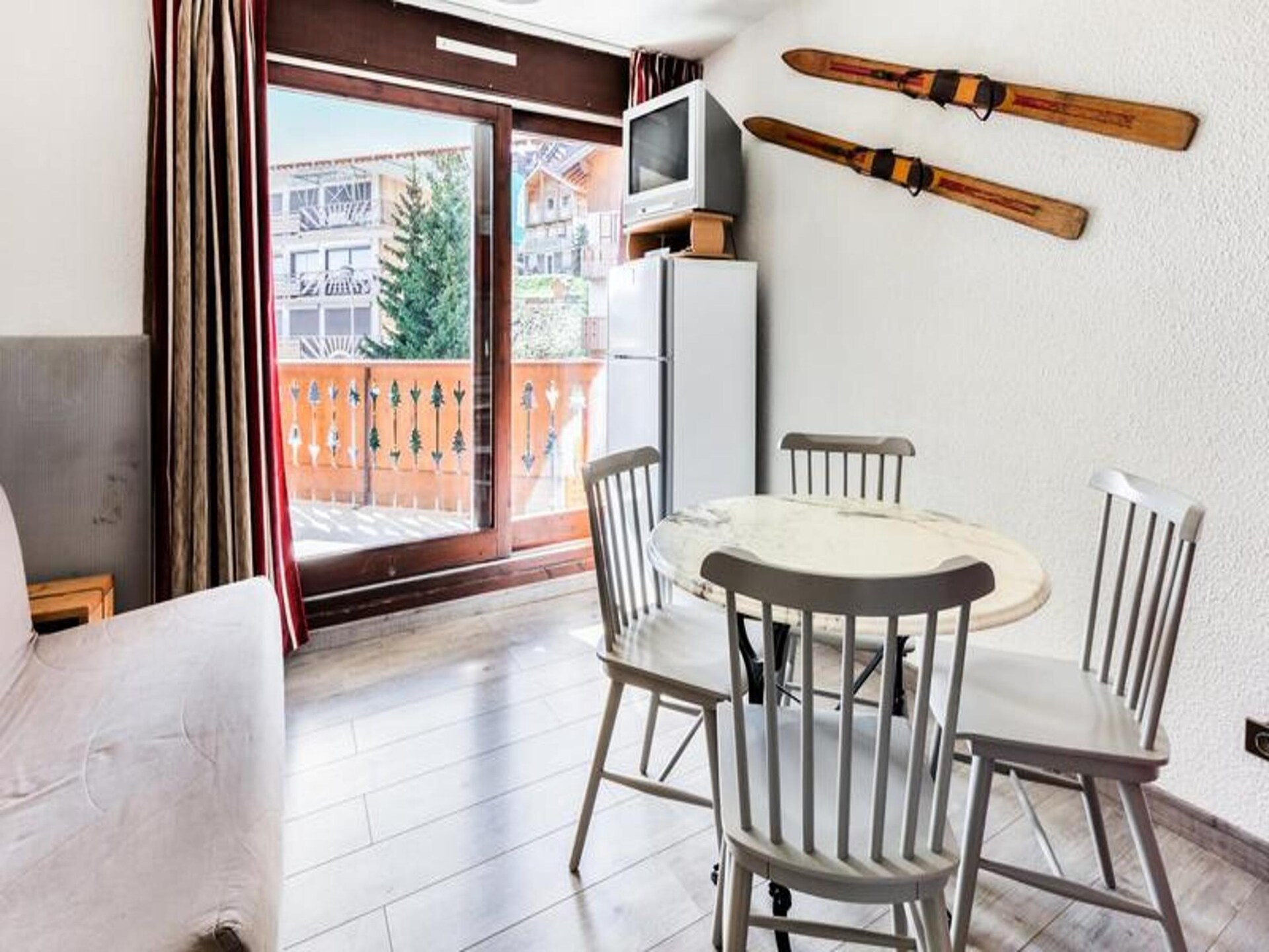Studio 4 pers. aan de piste in Alpe d'Huez – huisdier welkom - foto 4
