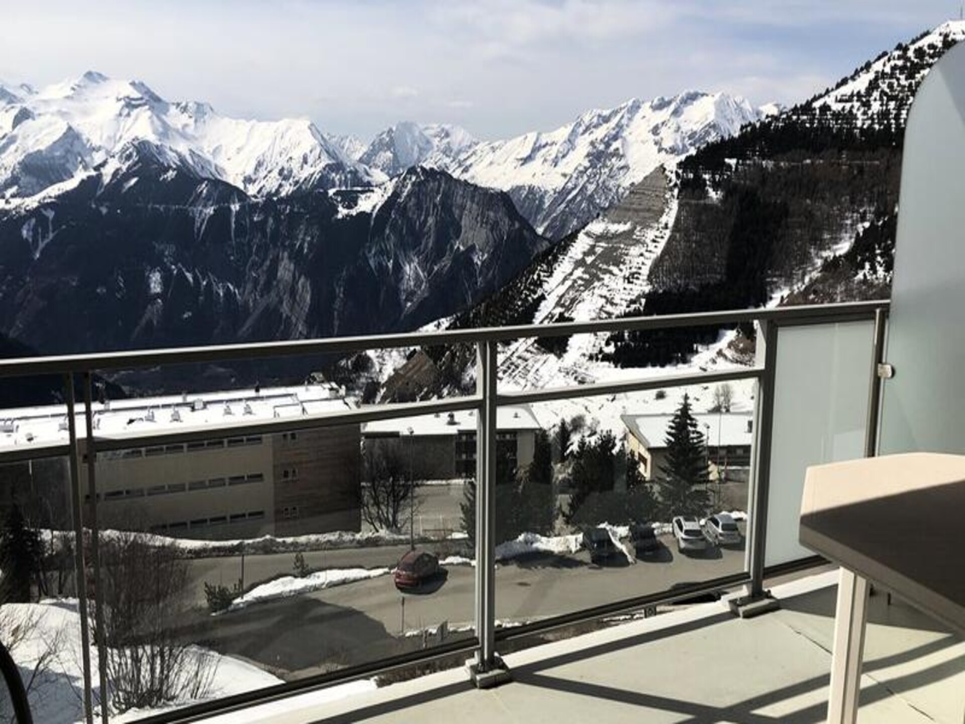 Knusse studio op de piste in Huez – 4 persoons appartement met balkon - foto 15
