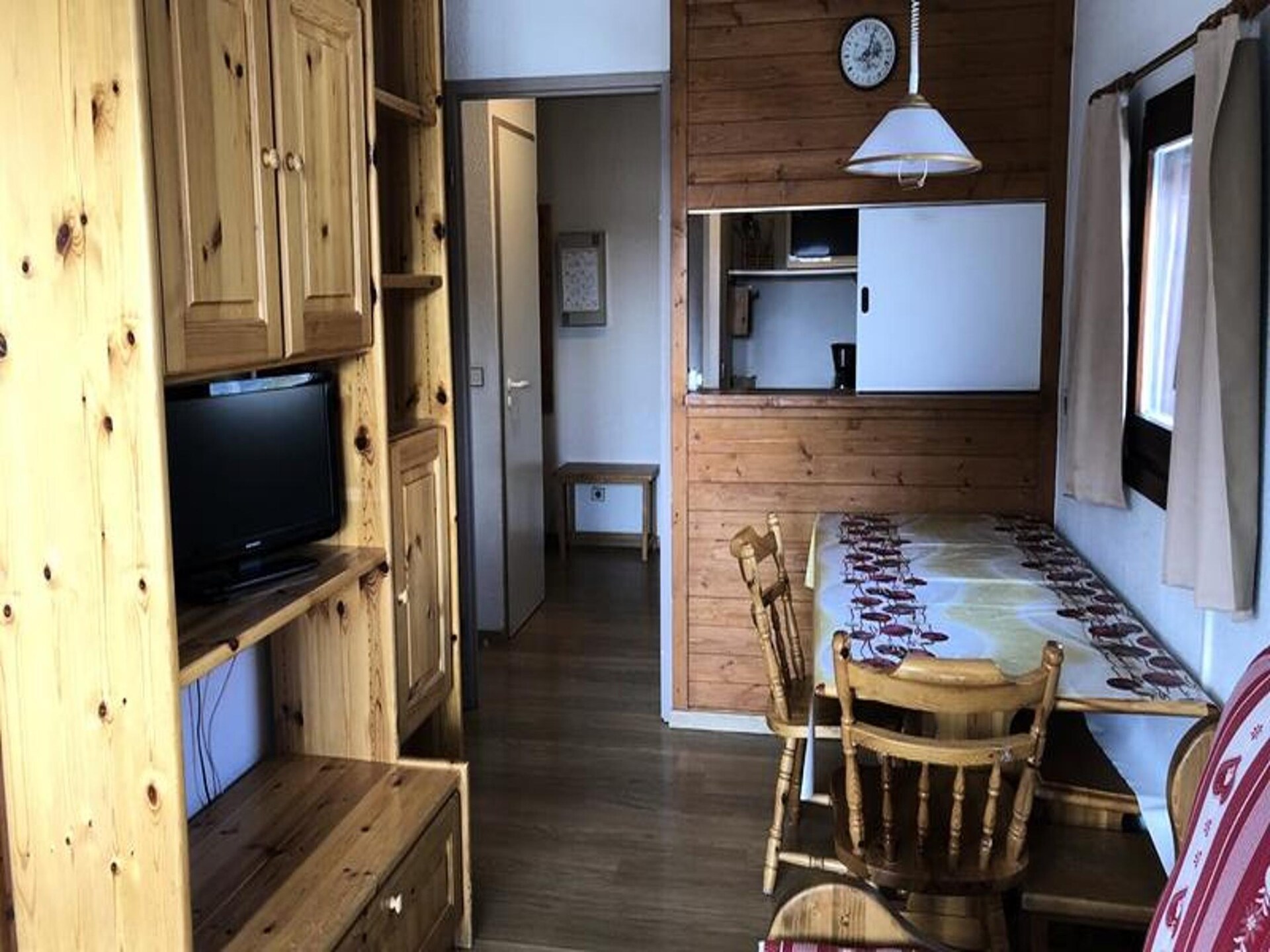 Knus appartement op de eerste verdieping, direct aan de piste in Huez - foto 8