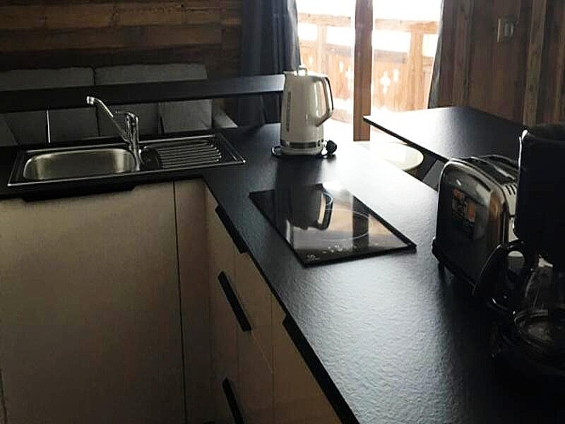 Ski-in appartement Résidence Taburle: 4p, bovenaan station Huez, direct aan piste - foto 8