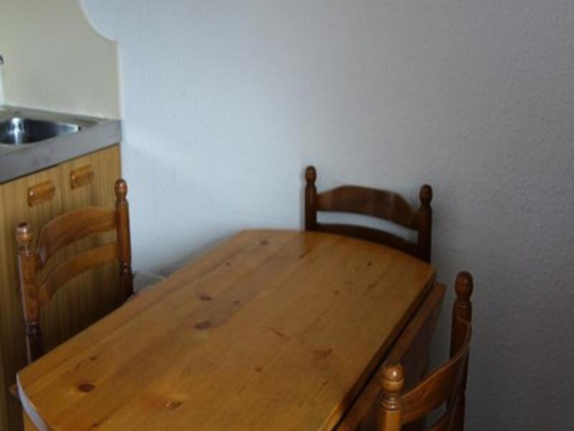 Compacte studio in Huez, direct tegenover de Alpe Express skilift - foto 4