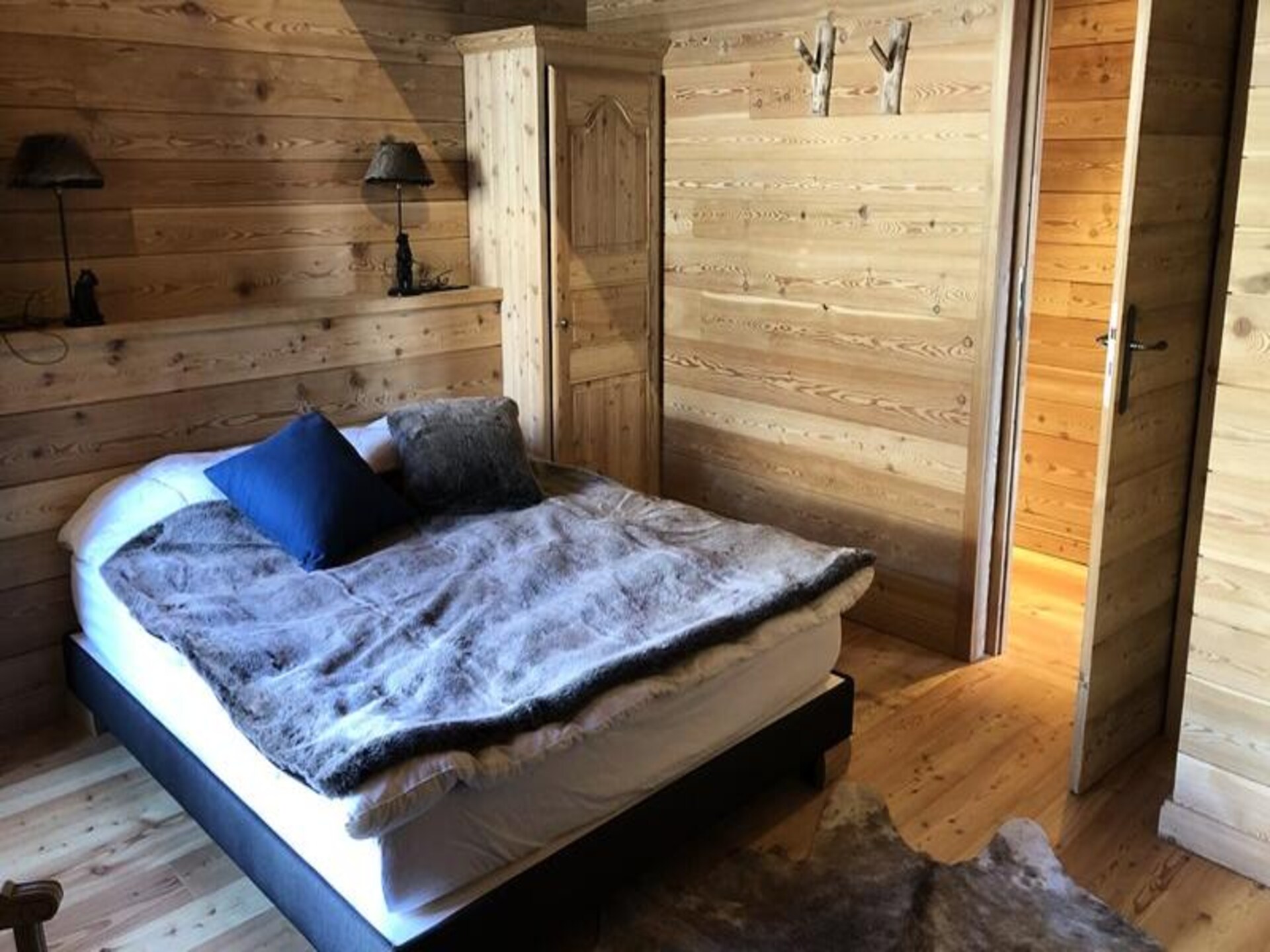 Groot chalet voor 10 personen aan de voet van de pistes in Huez - foto 12