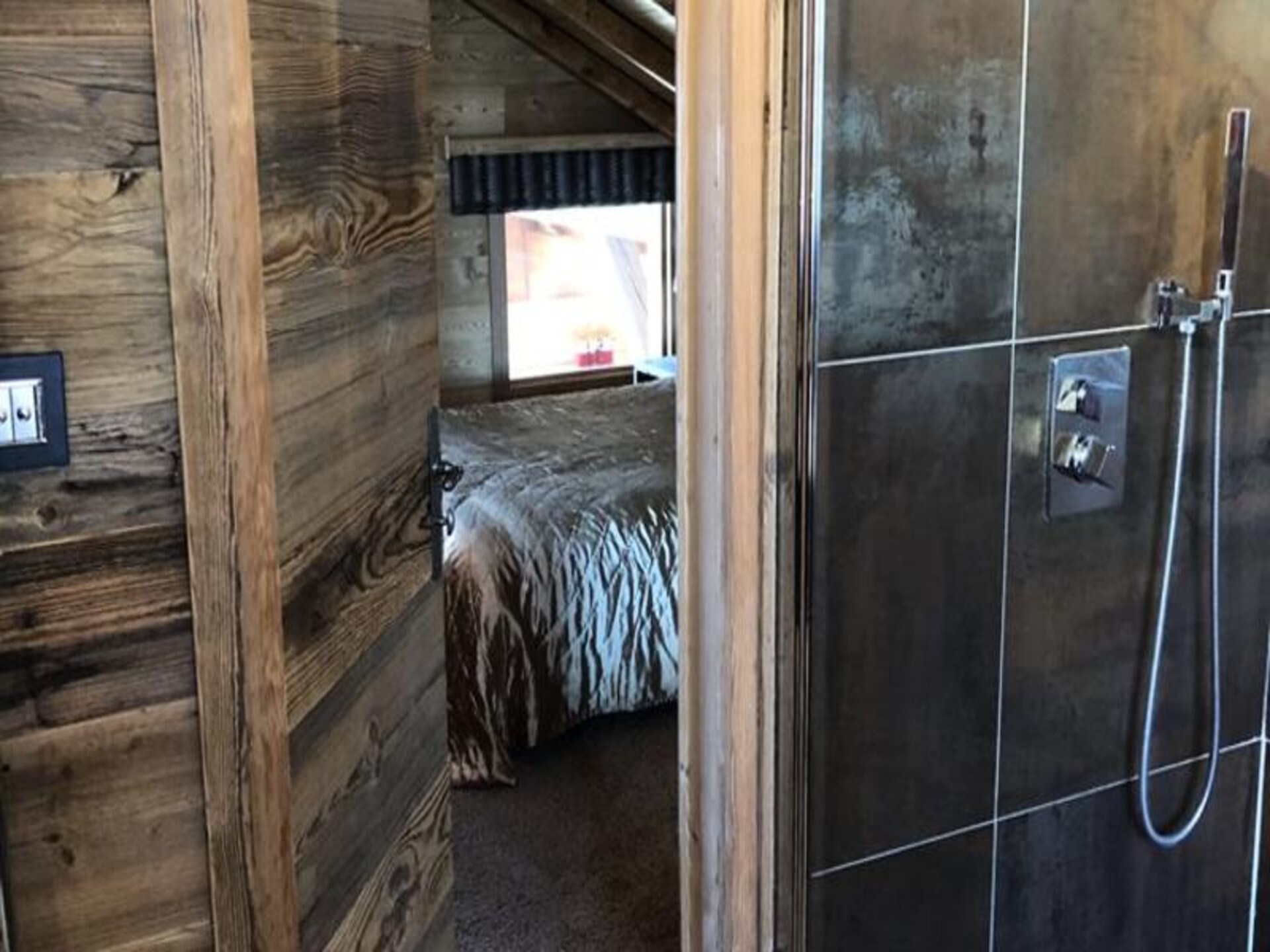 Groot chalet voor 10 personen aan de voet van de pistes in Huez - foto 29