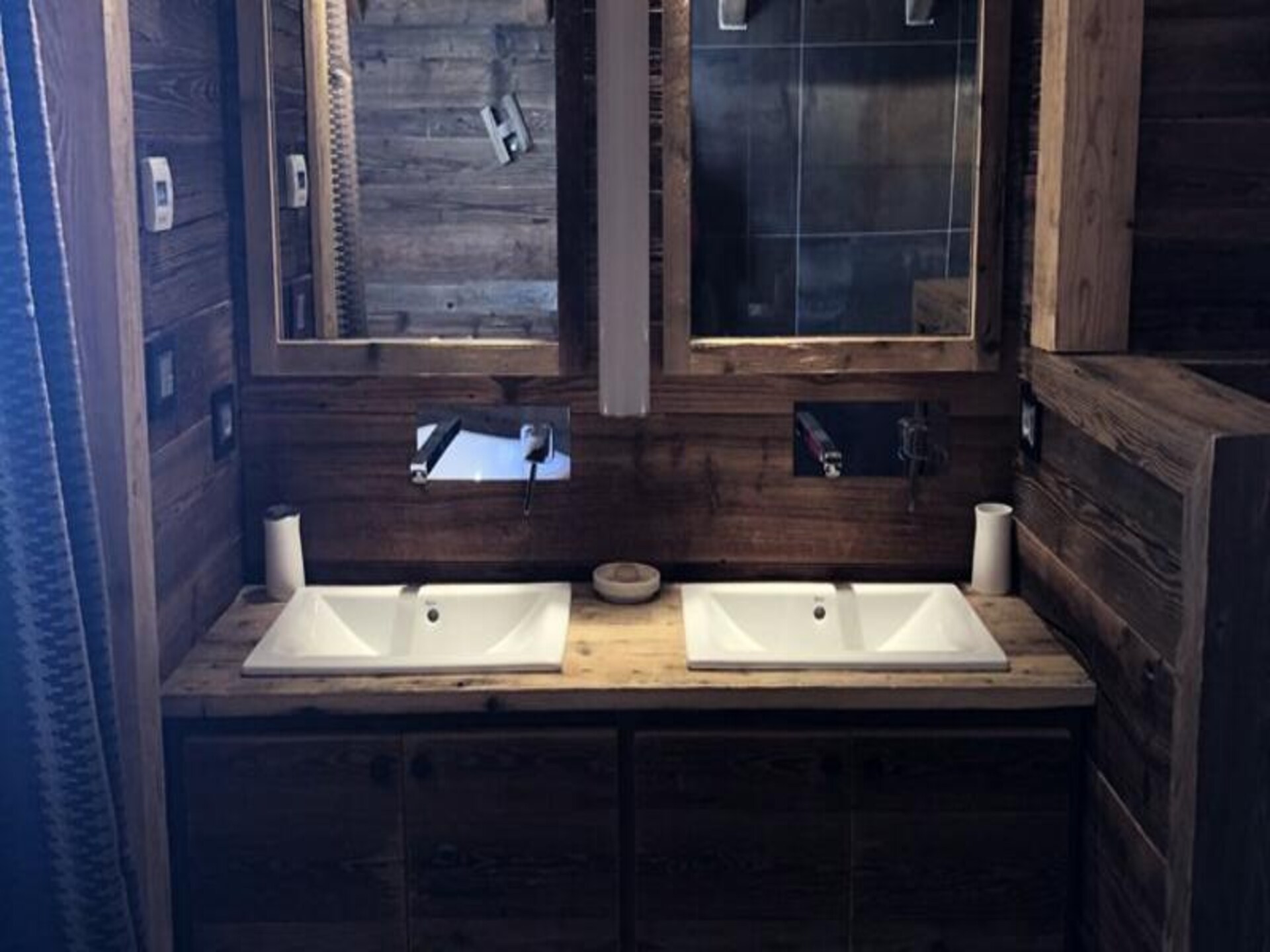 Groot chalet voor 10 personen aan de voet van de pistes in Huez - foto 35