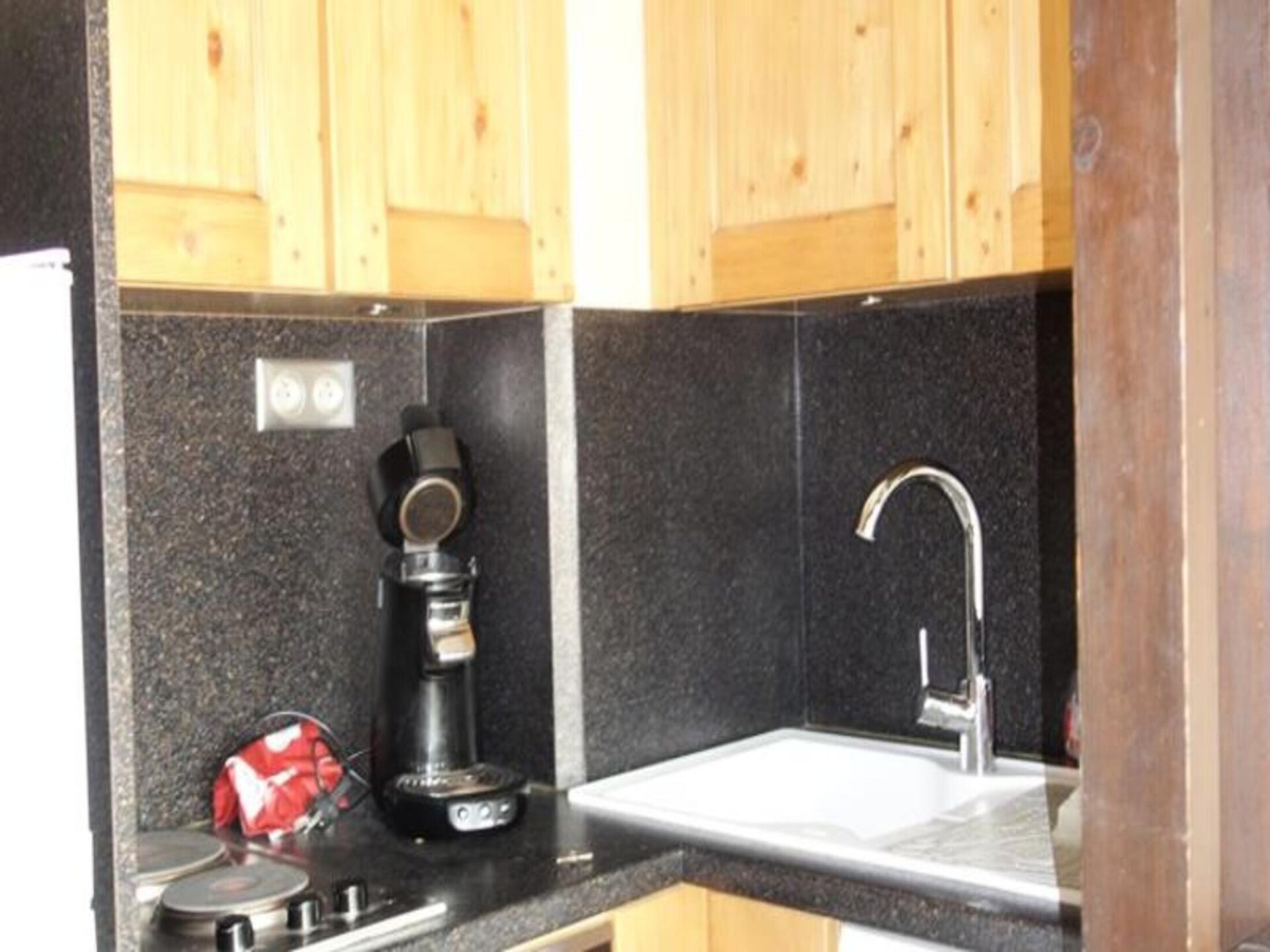 Compacte studio op 200m van de piste in Huez – 4 personen - foto 9