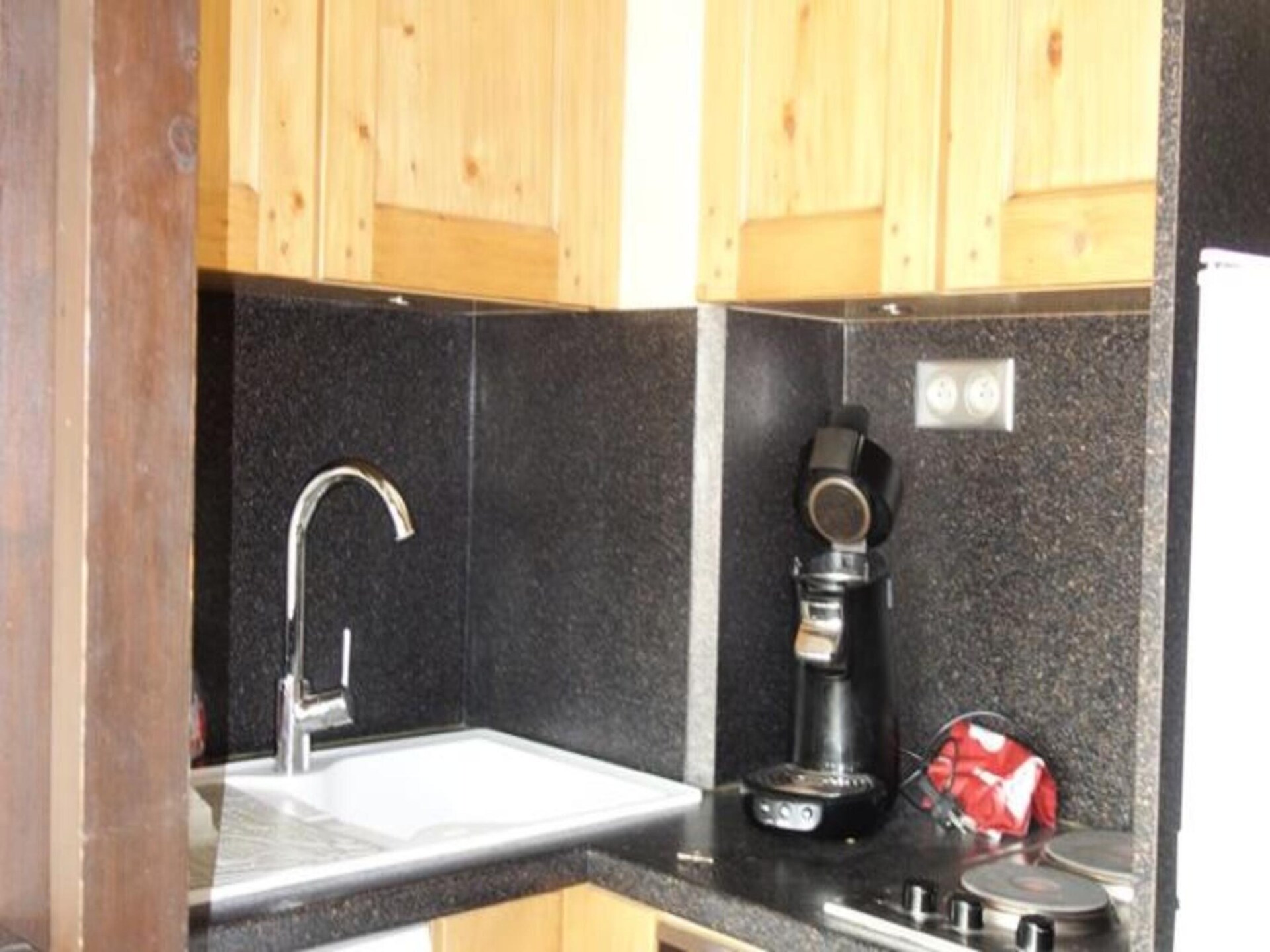 Compacte studio op 200m van de piste in Huez – 4 personen - foto 4