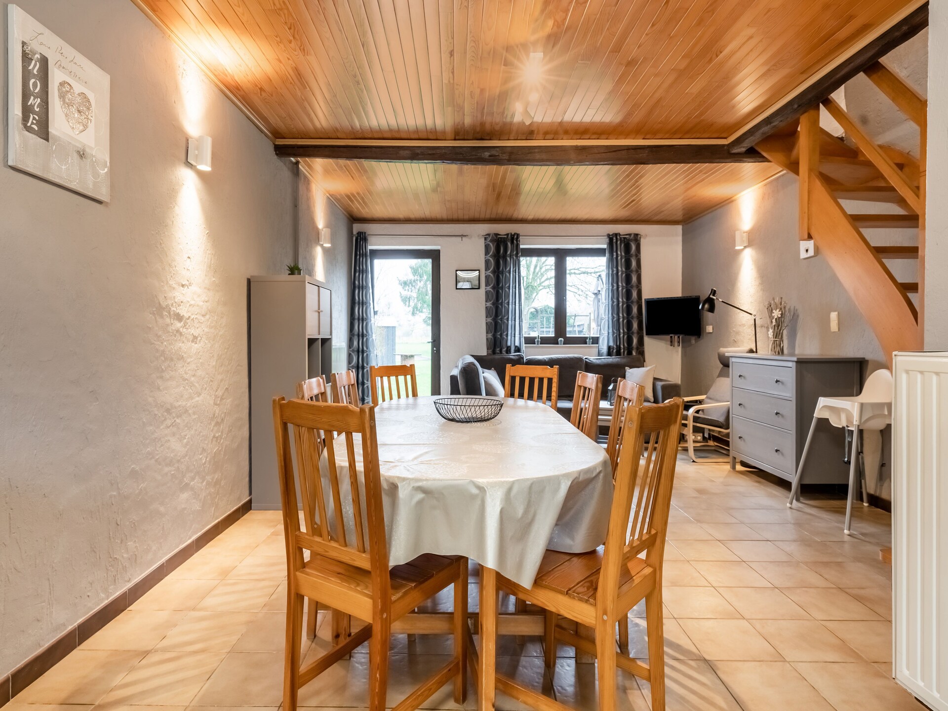 6-persoons landhuis in Lessive met tuin, terras en barbecue - foto 13