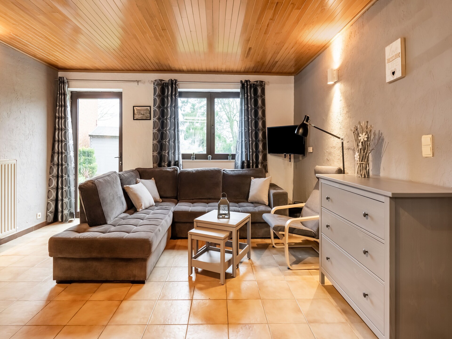6-persoons landhuis in Lessive met tuin, terras en barbecue - foto 11
