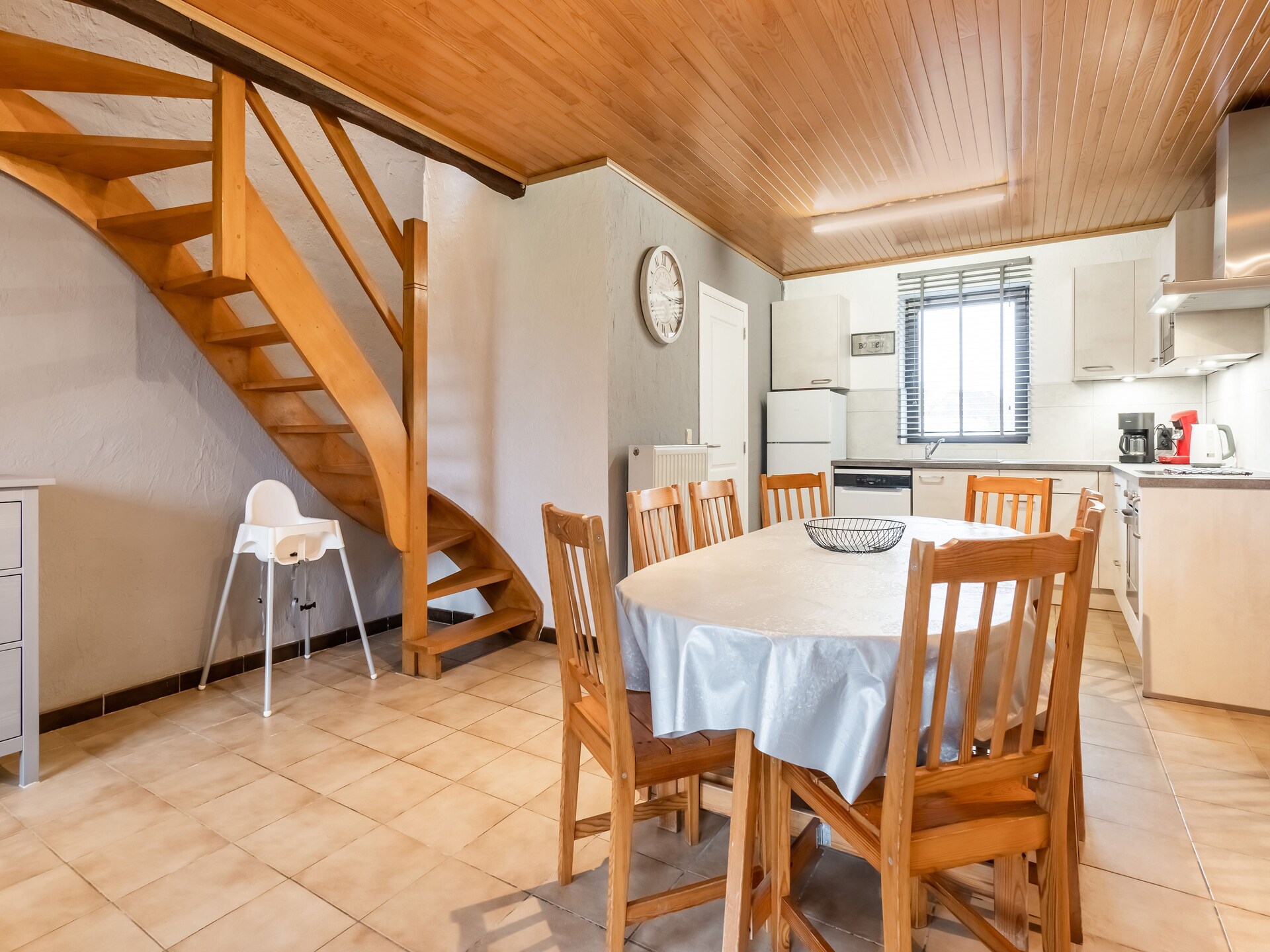 6-persoons landhuis in Lessive met tuin, terras en barbecue - foto 14