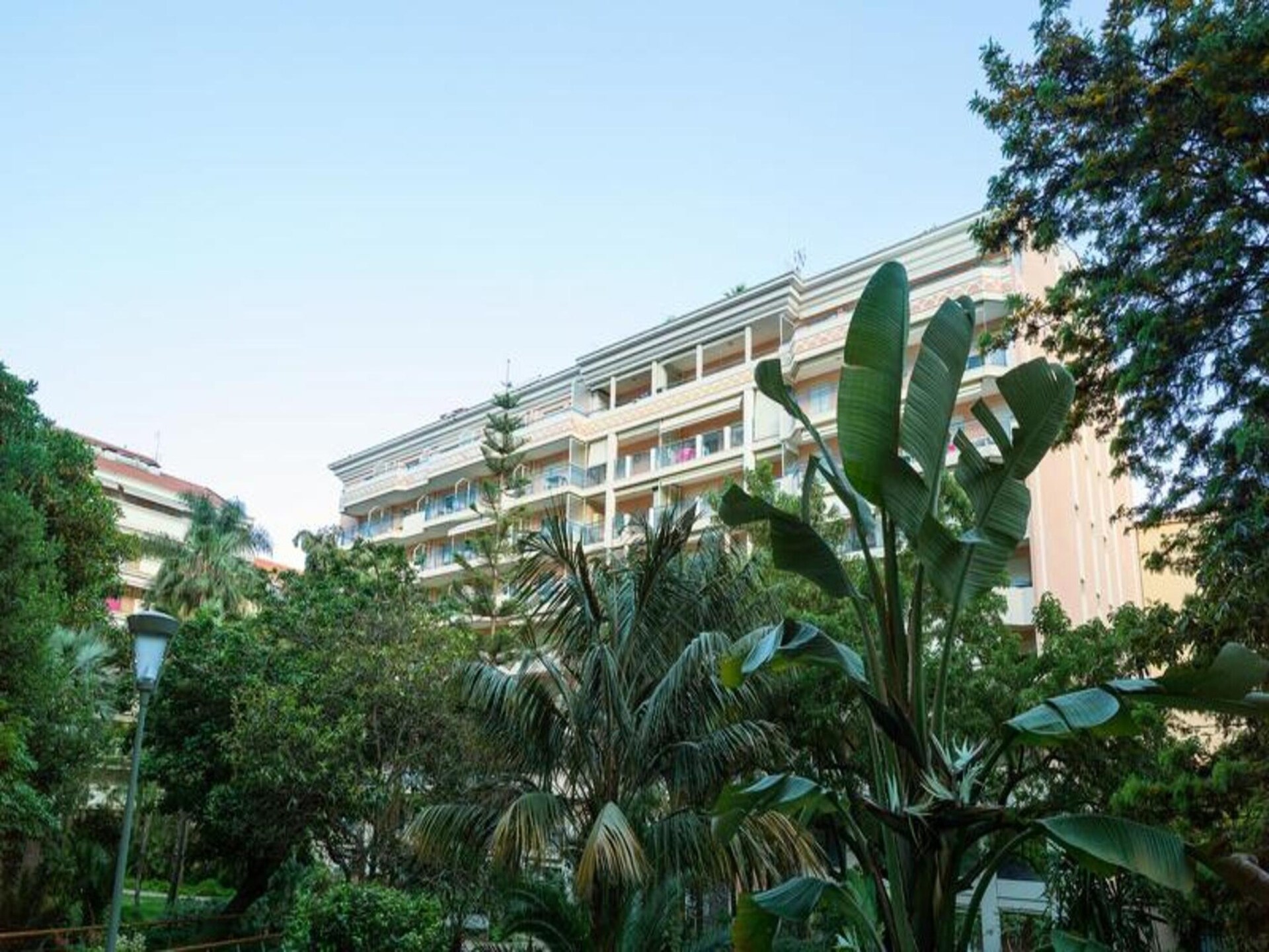 Licht appartement op 50m van het strand in Menton, voor 5 personen - foto 11