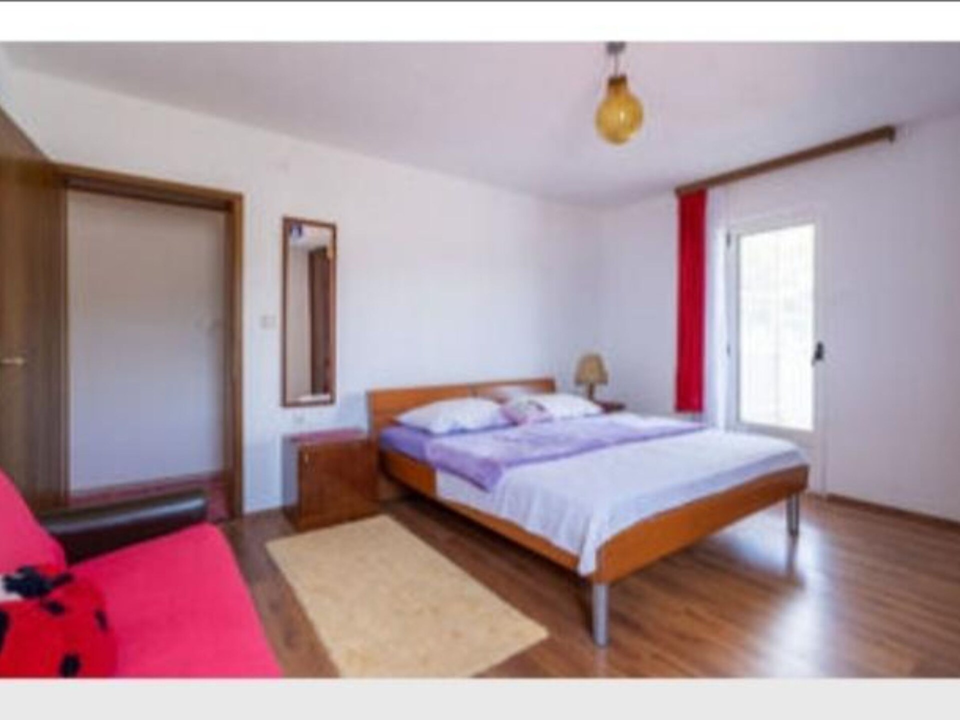 Ruim appartement met drie slaapkamers vlakbij zee in Okrug Gornji - foto 27