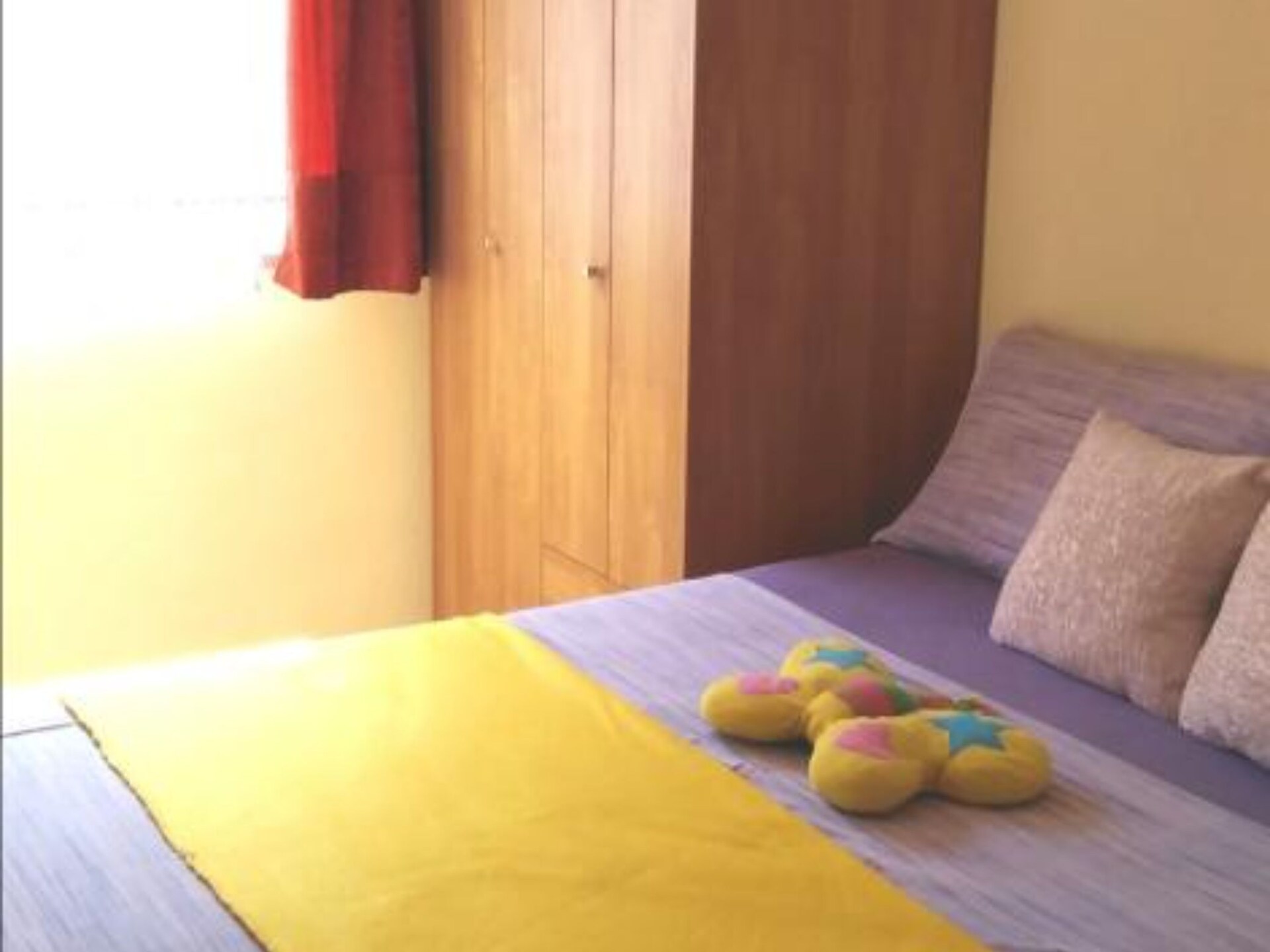 Ruim appartement met drie slaapkamers vlakbij zee in Okrug Gornji - foto 24