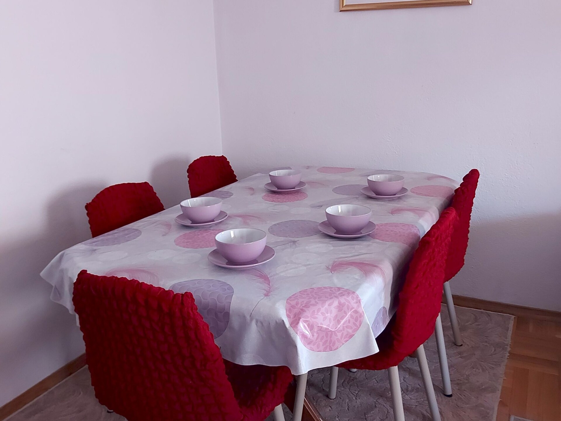 Ruim appartement met drie slaapkamers vlakbij zee in Okrug Gornji - foto 10