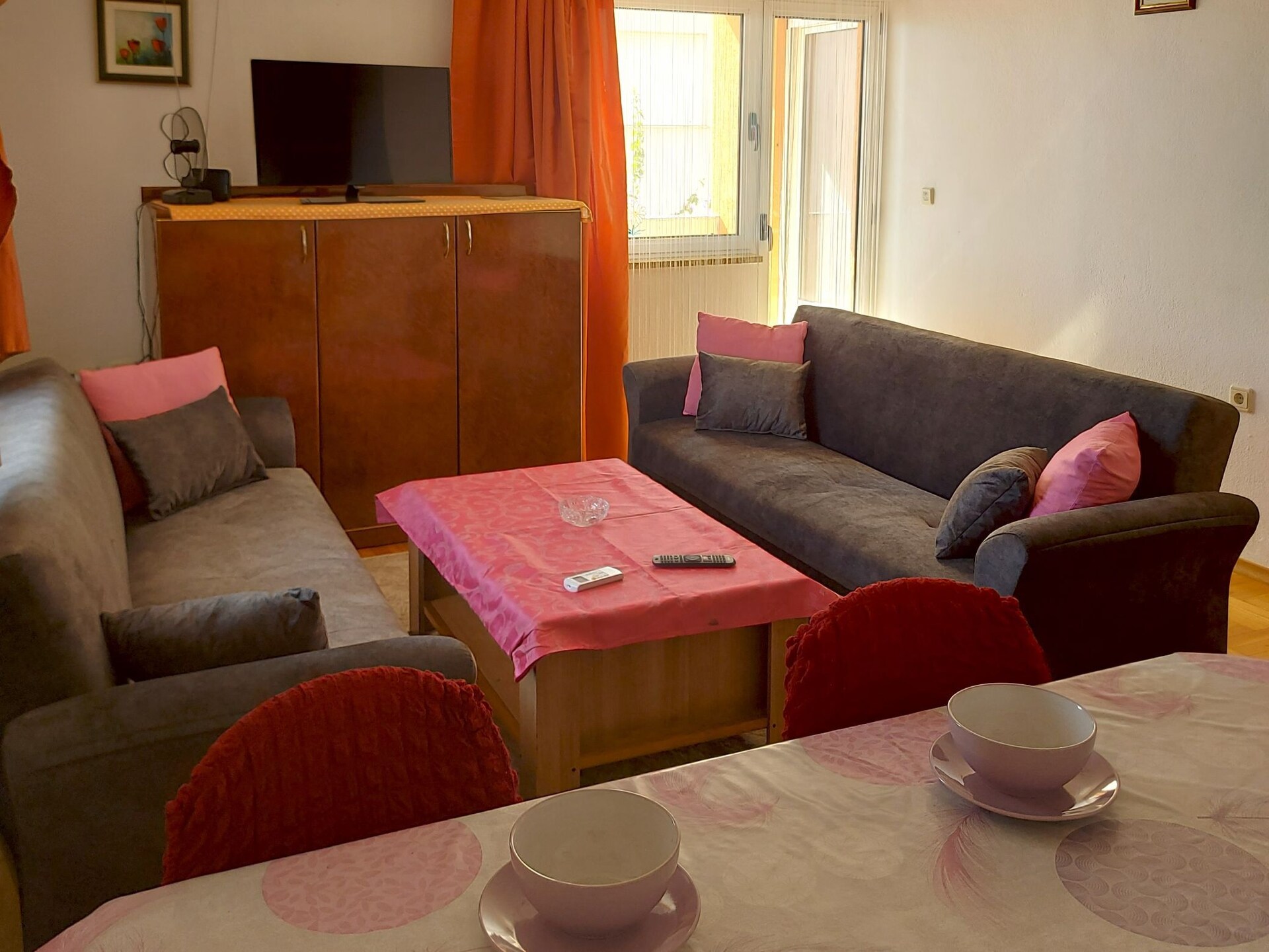 Ruim appartement met drie slaapkamers vlakbij zee in Okrug Gornji - foto 1