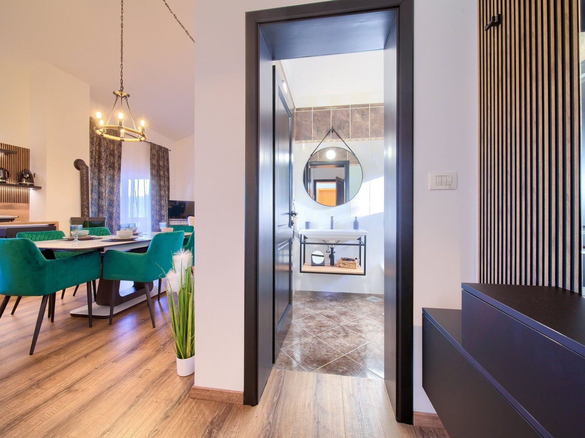 Stijlvol appartement met zeezicht en privéterras in Kornić - foto 3