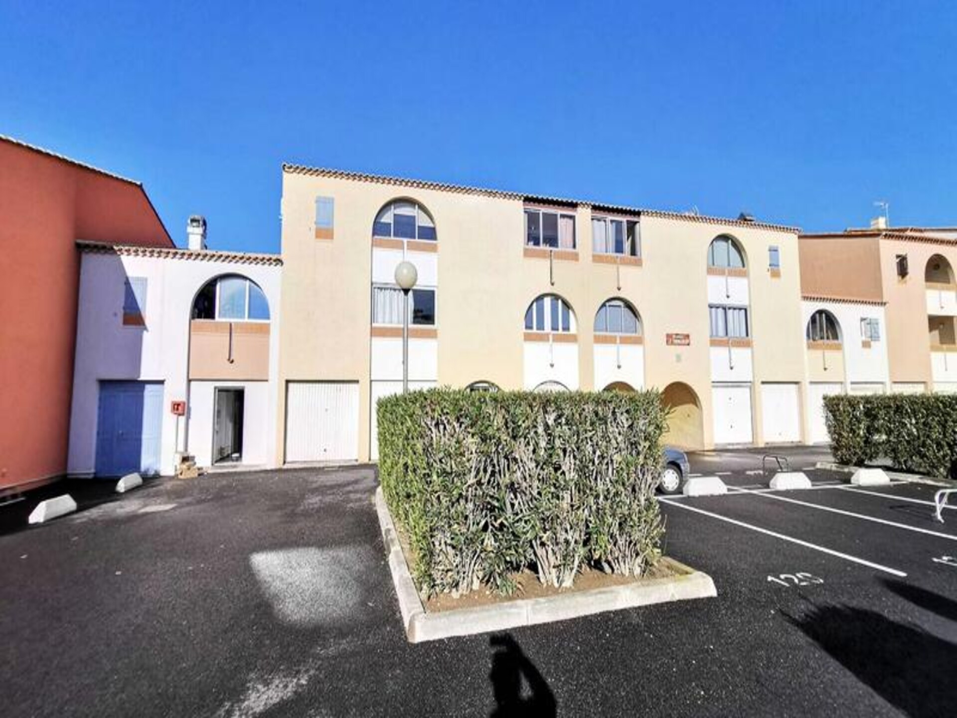 Licht appartement met havenzicht in Leucate, 800m van het strand - foto 22