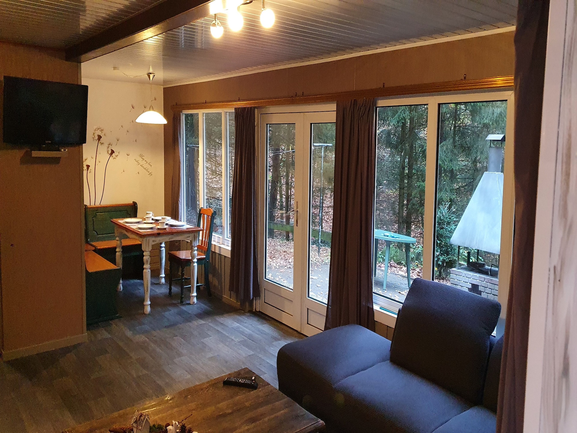 4-persoons chalet met omheinde tuin in Lanklaar - foto 9